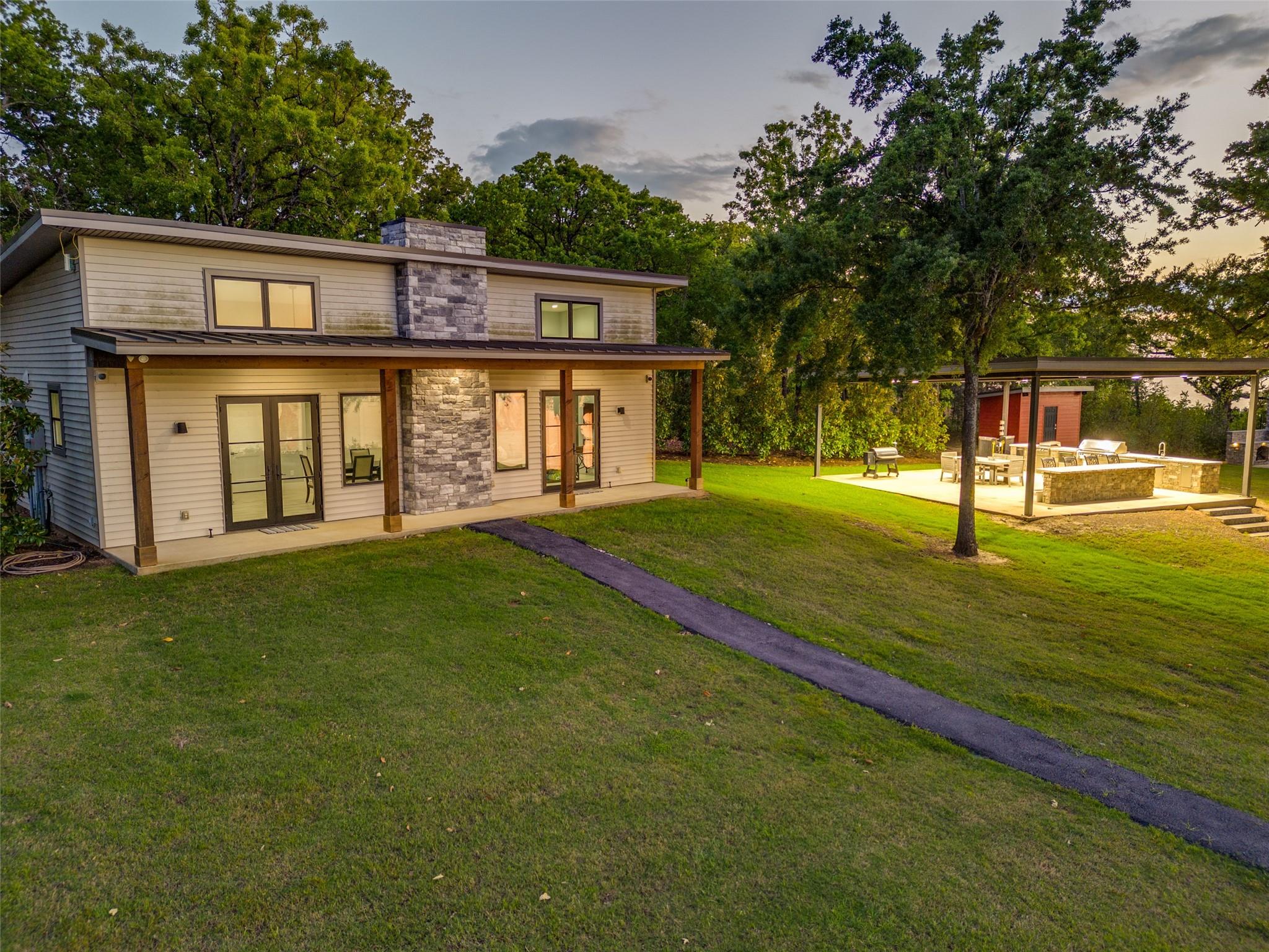 main property photo 29