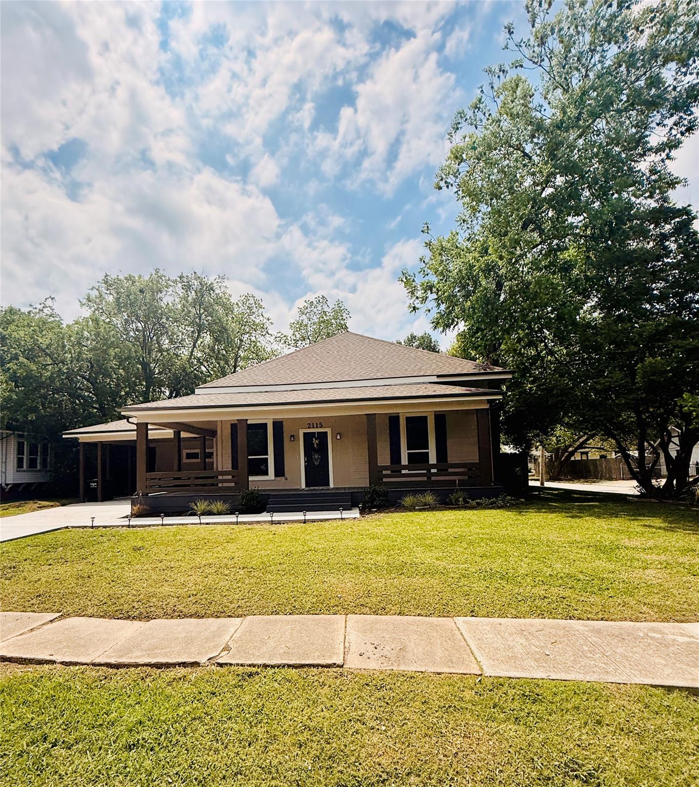 main property photo 36