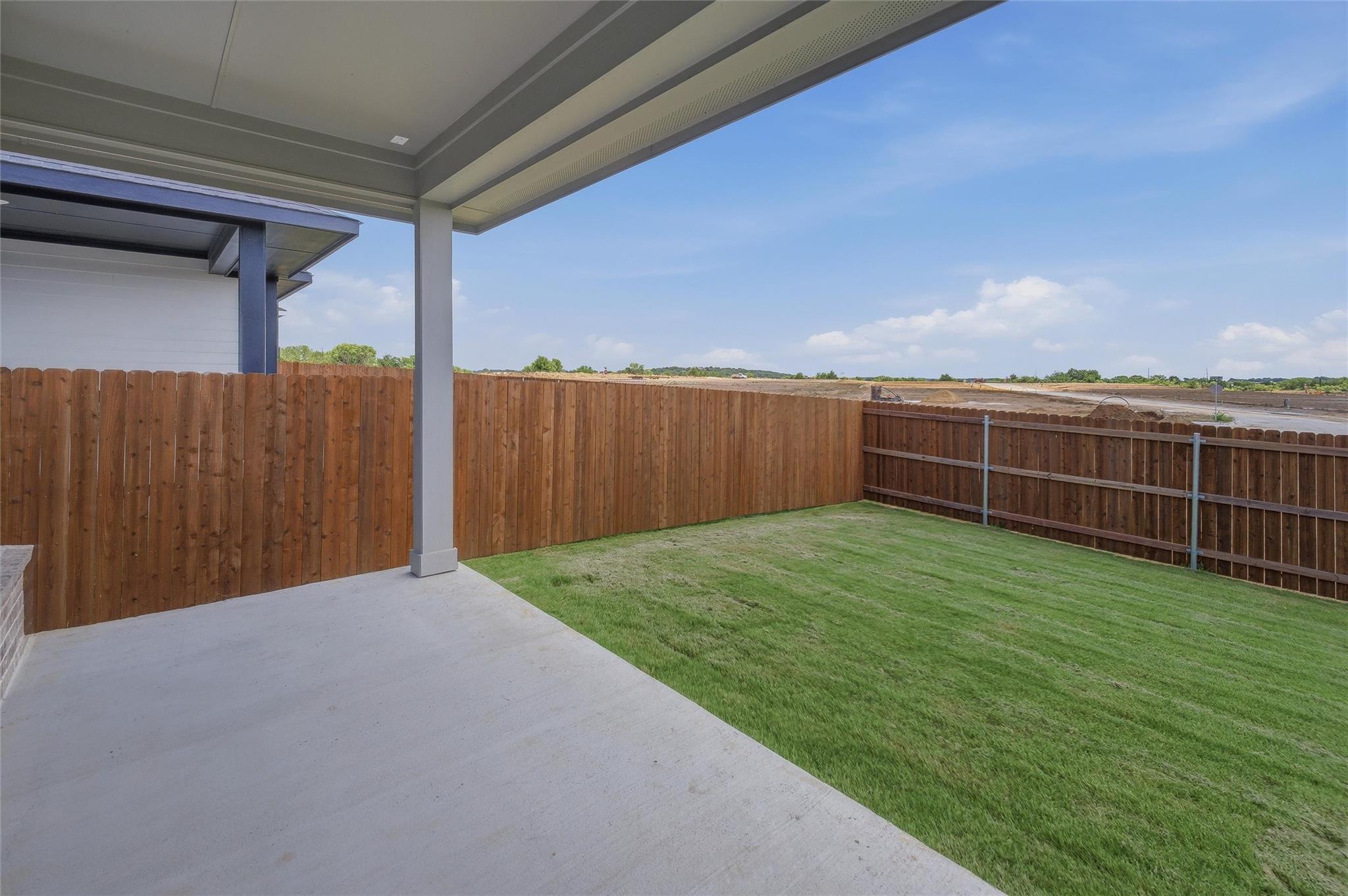 main property photo 15