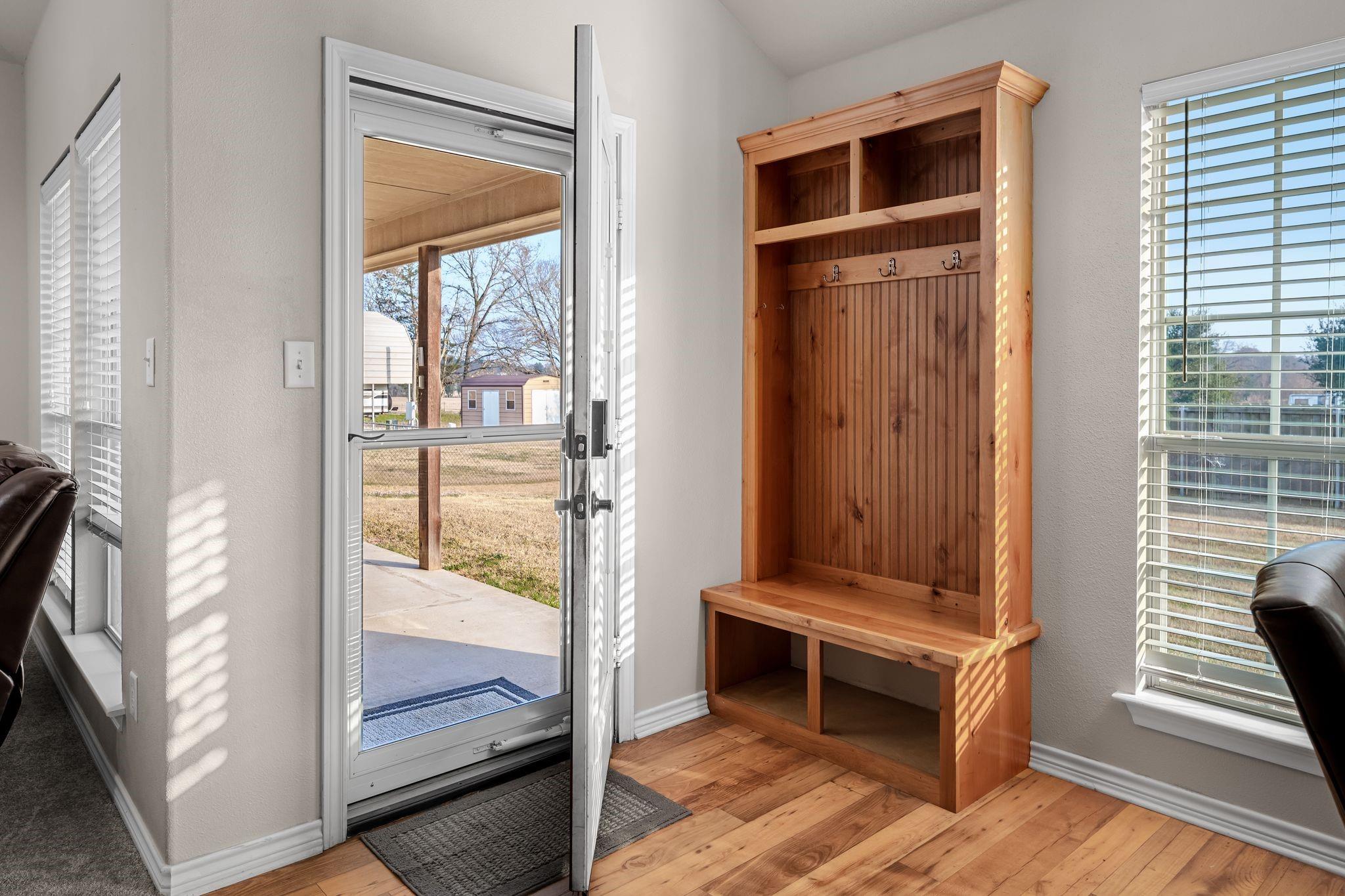 main property photo 16