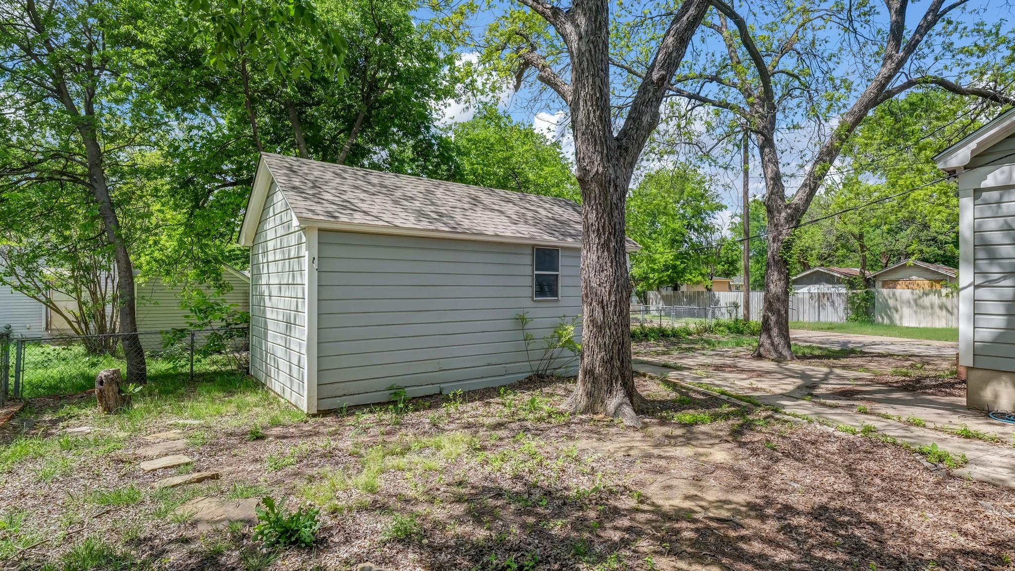 main property photo 26