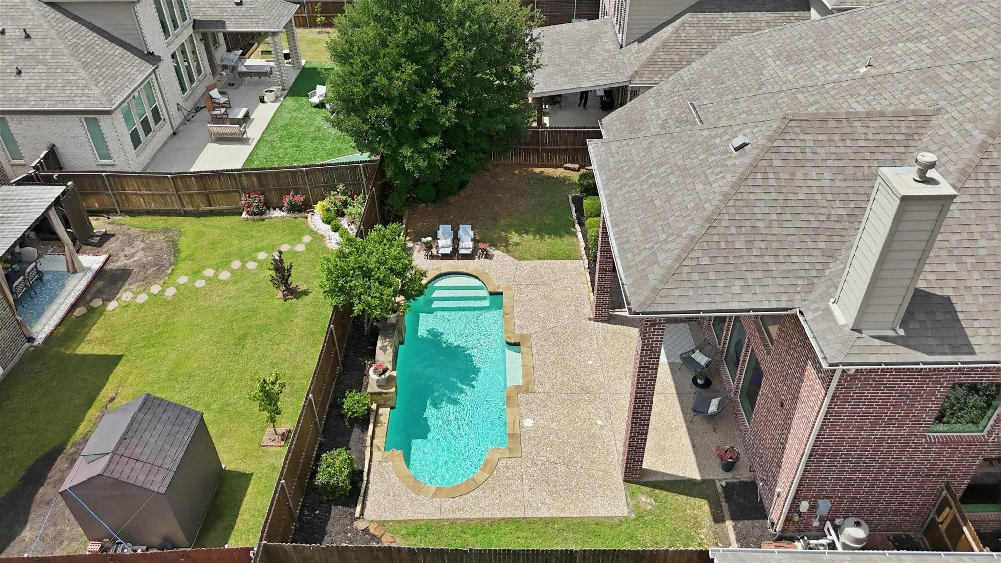 main property photo 39