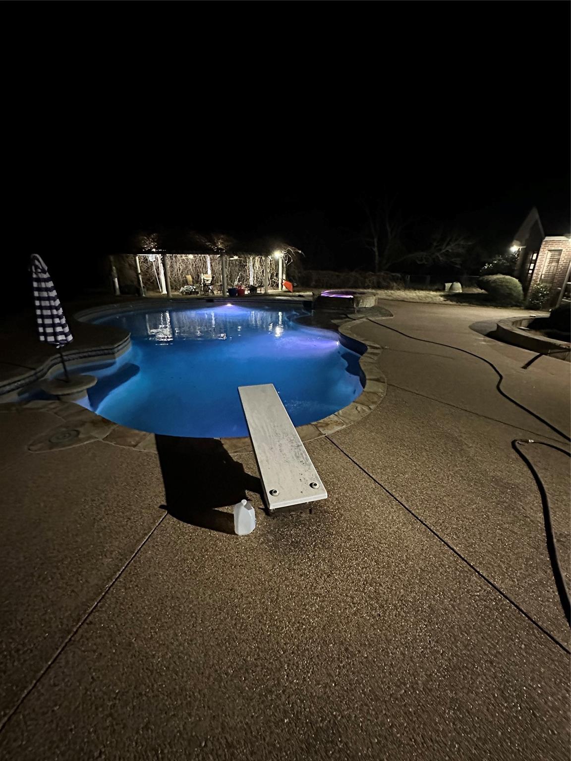main property photo 11