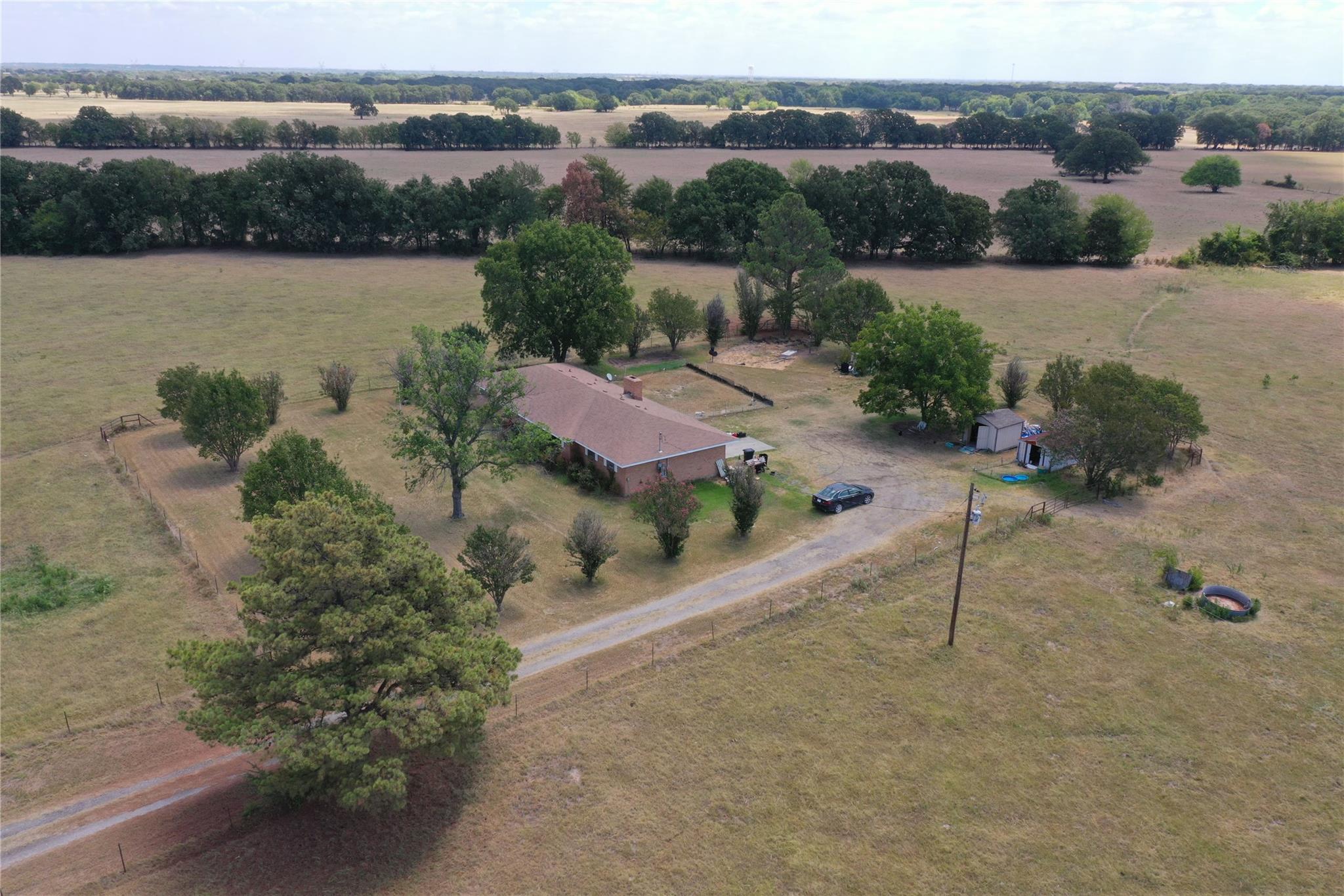 main property photo 11