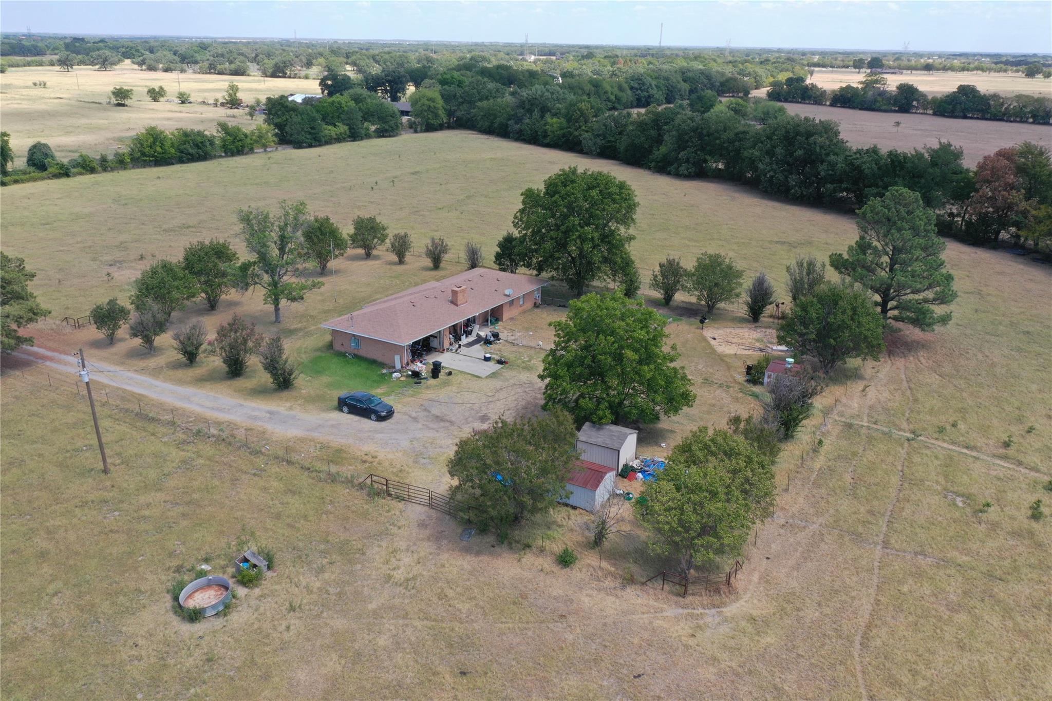 main property photo 18