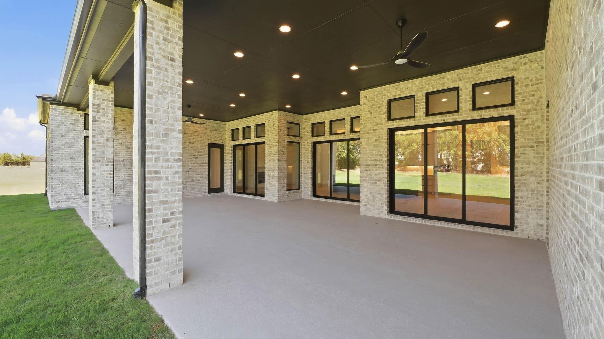 main property photo 19
