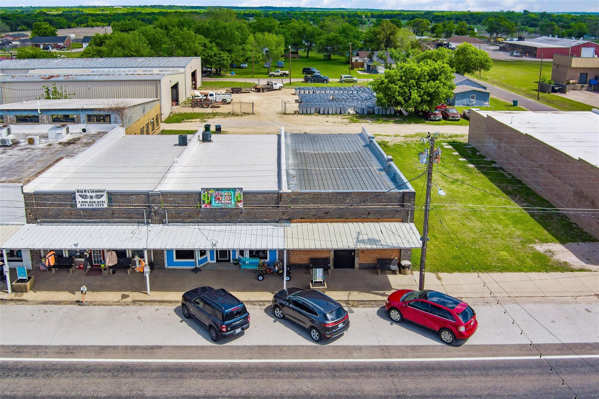 main property photo 5