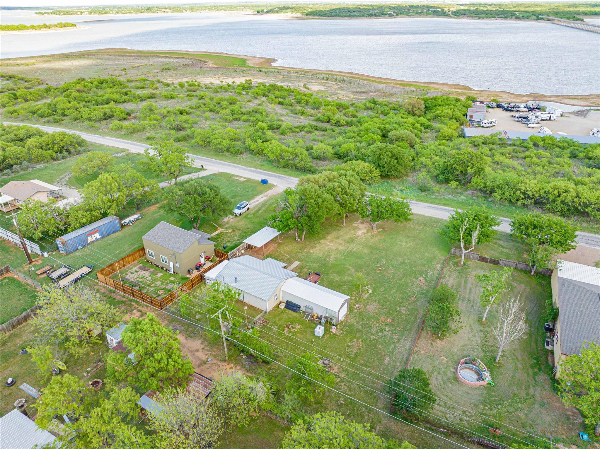 main property photo 25