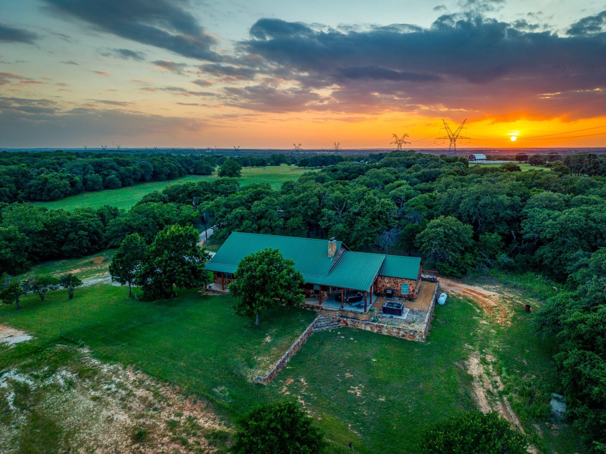 main property photo 21