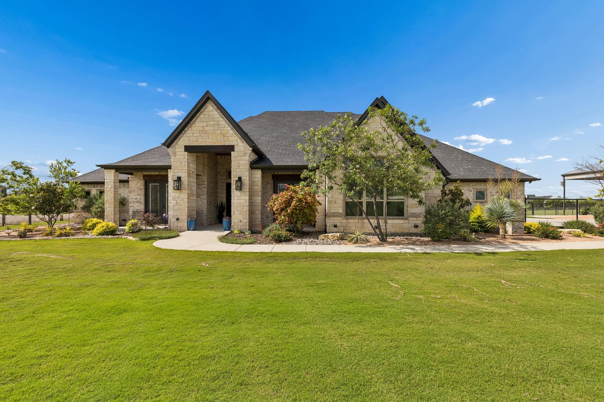 main property photo 1