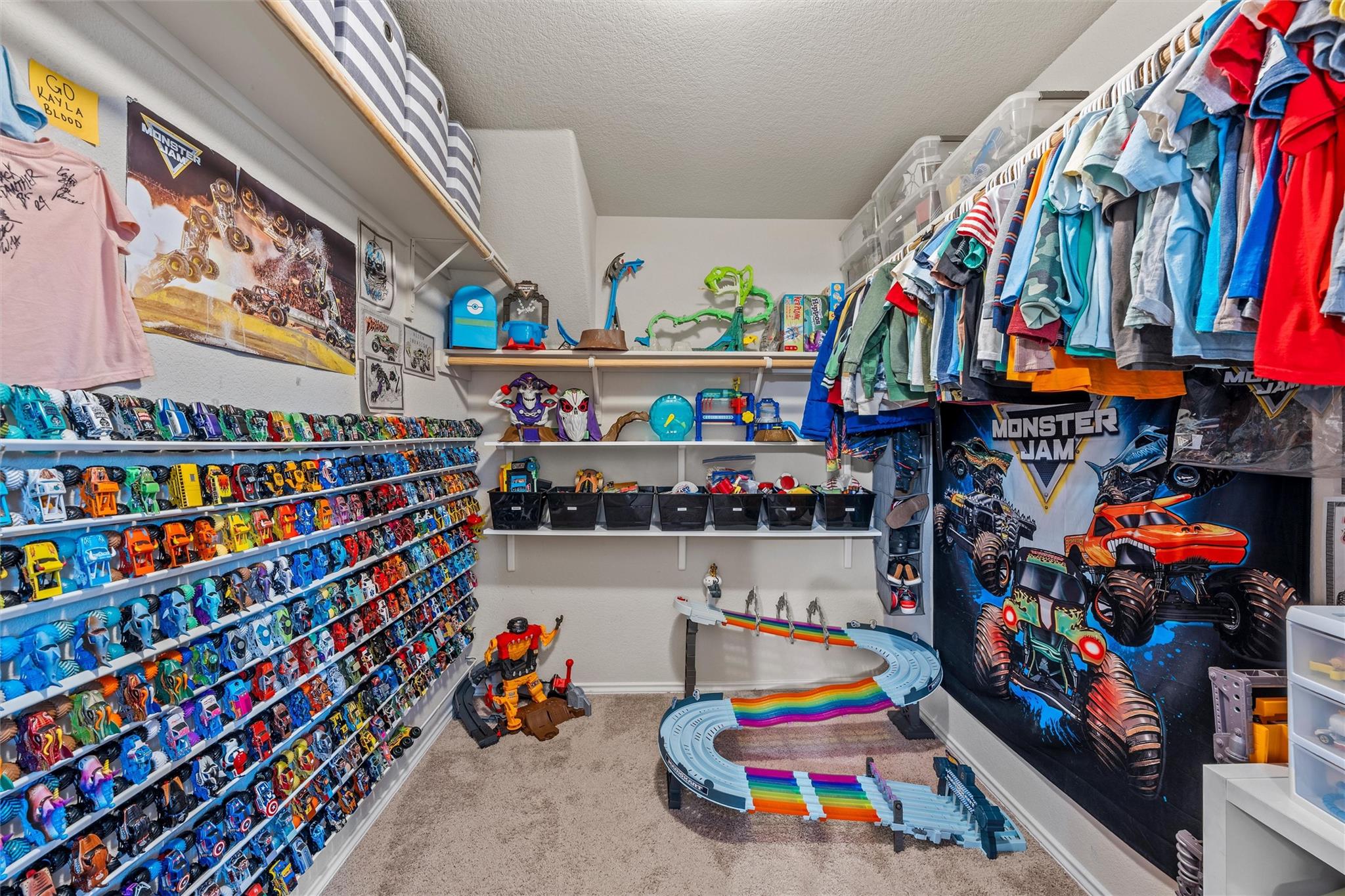 main property photo 23