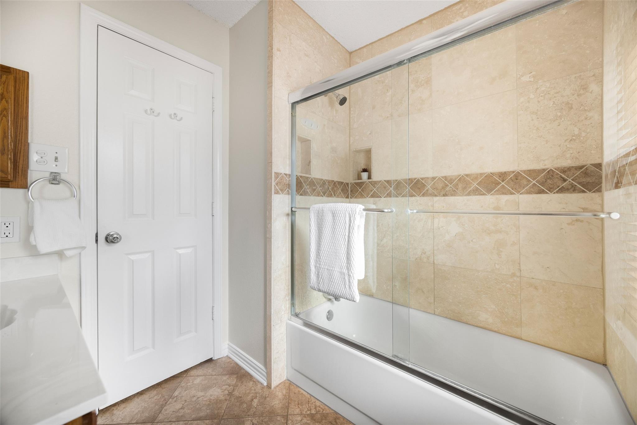 property viewer photo 22