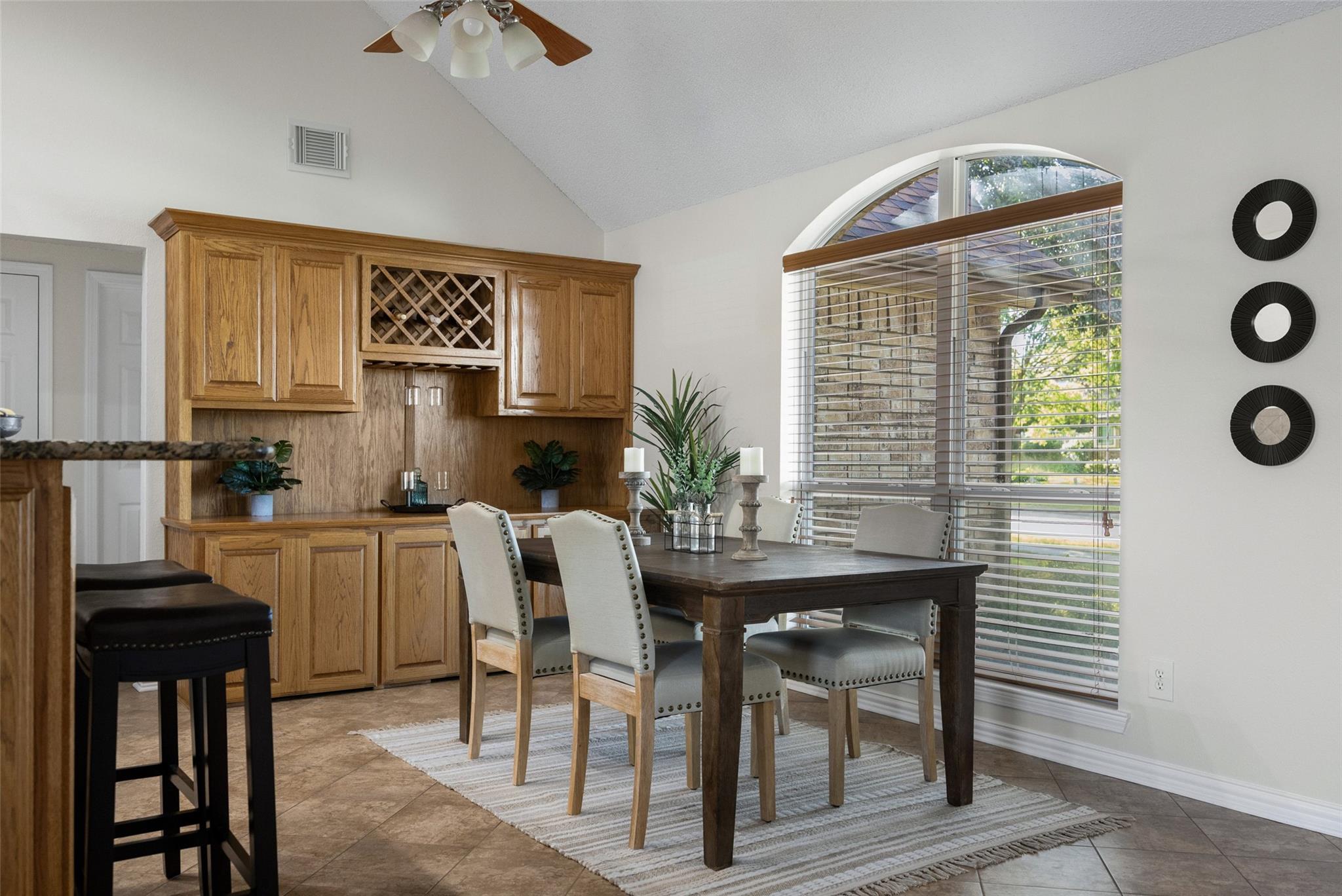 property viewer photo 4