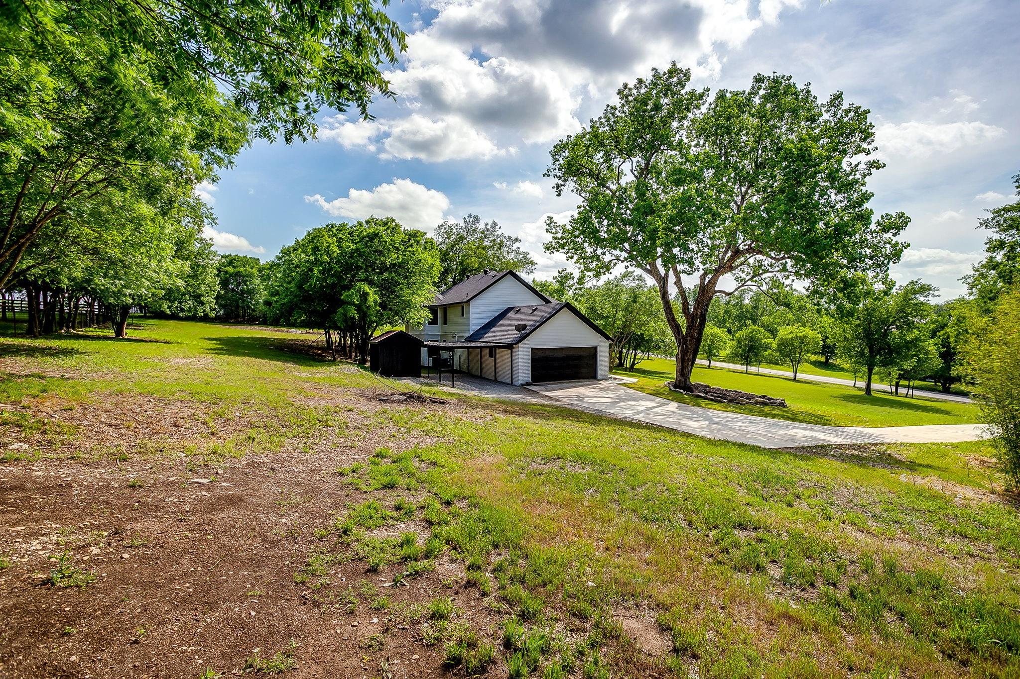 main property photo 36