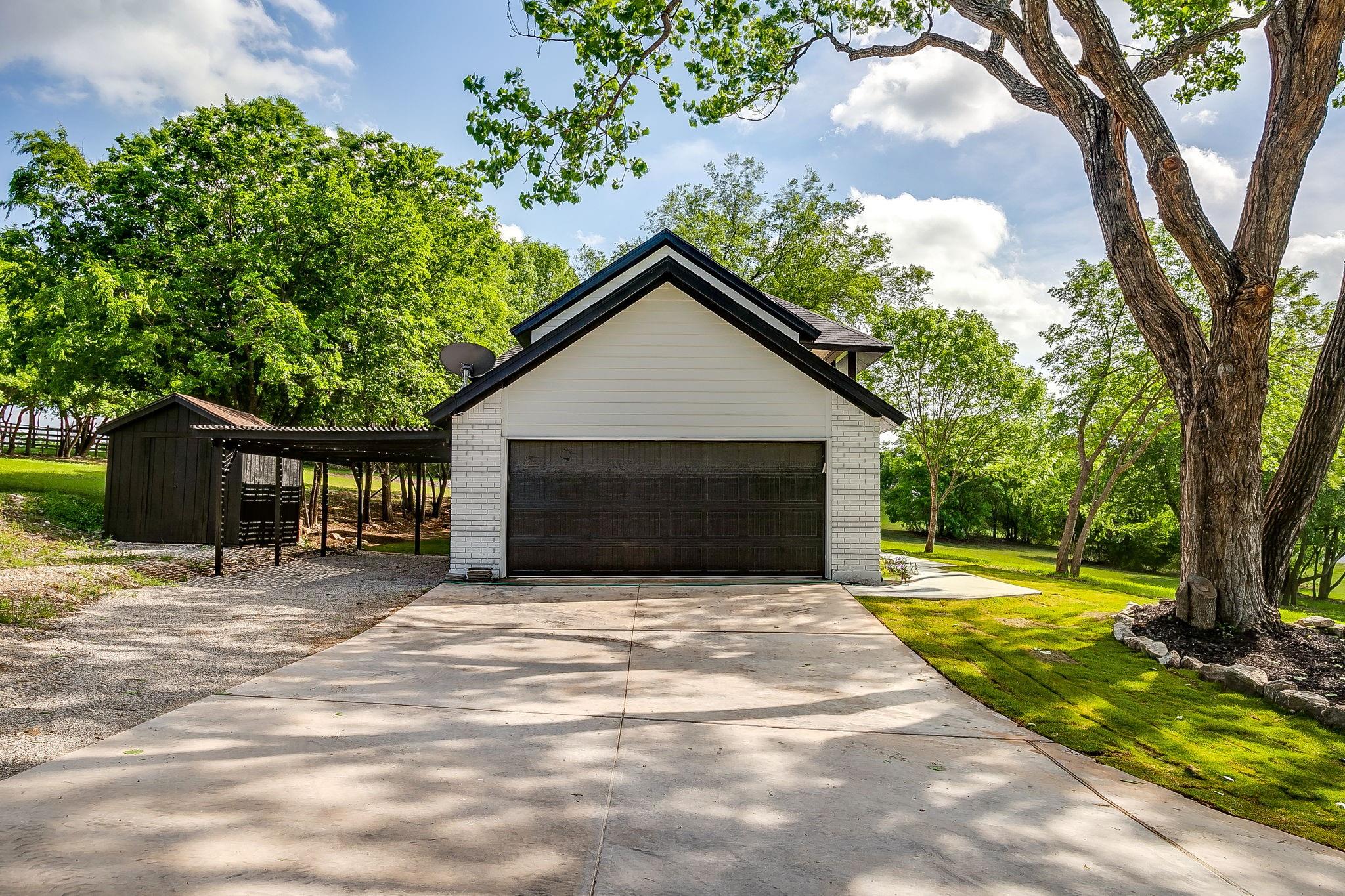 main property photo 38