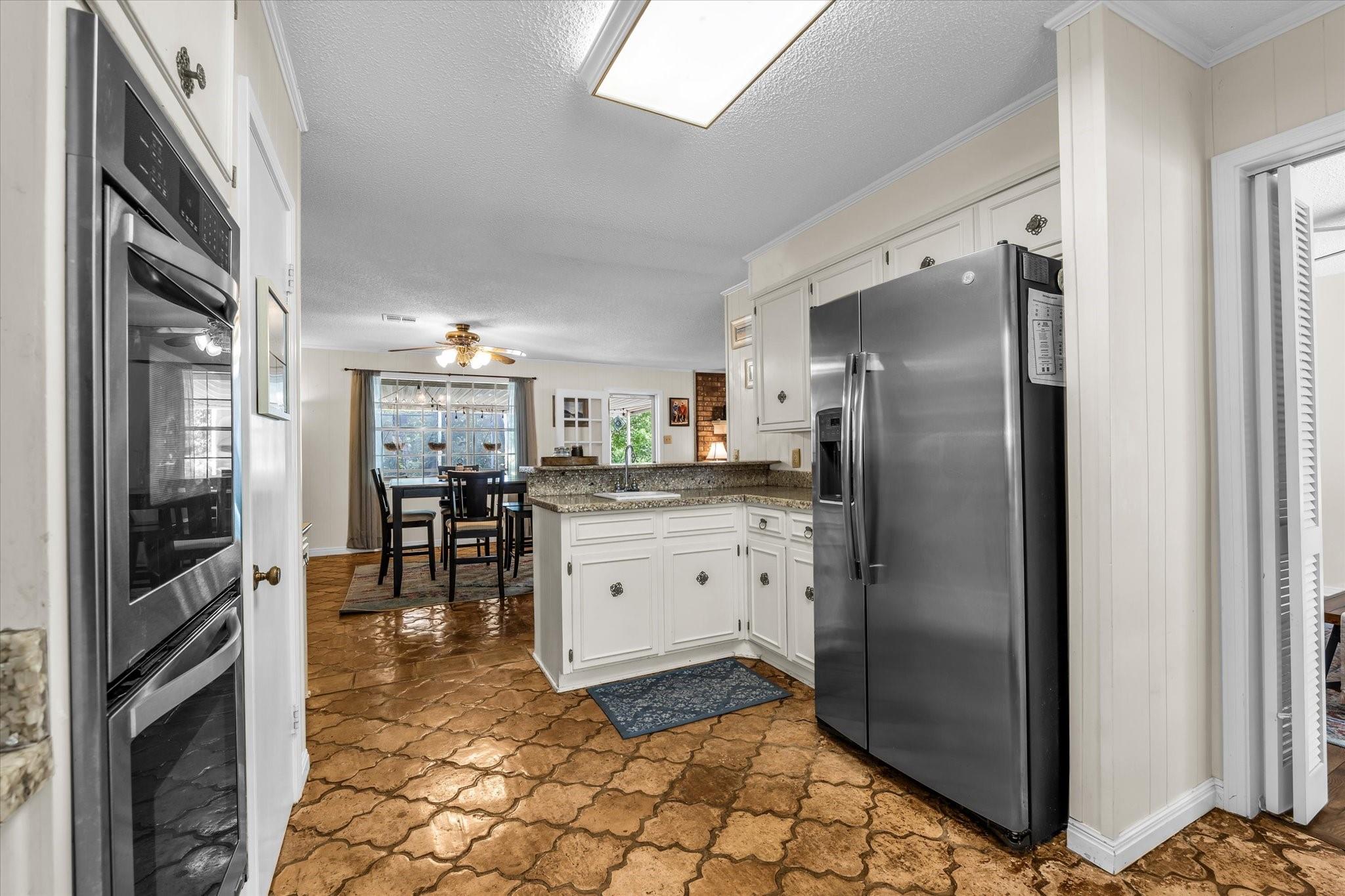 main property photo 16