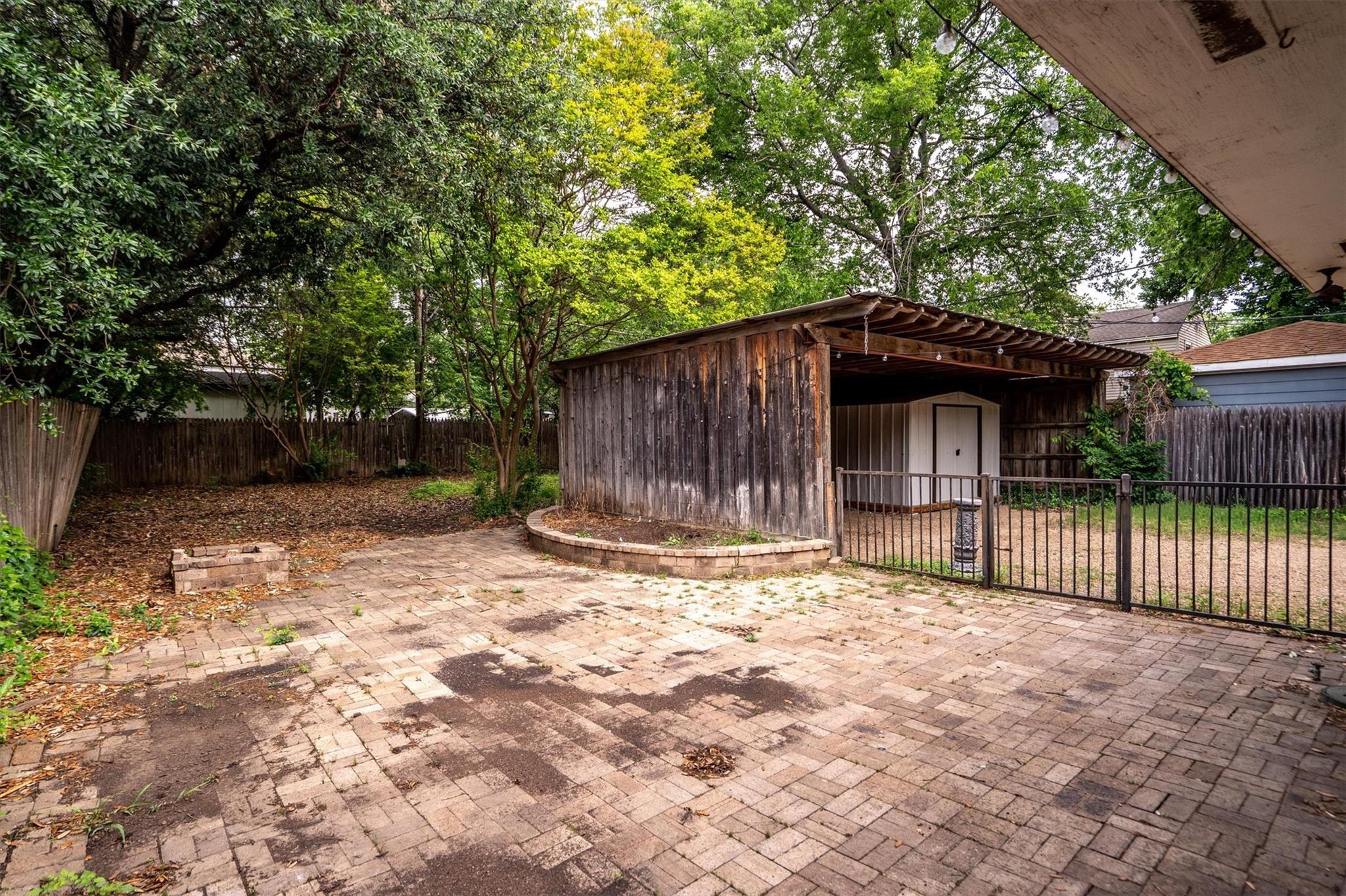 main property photo 26