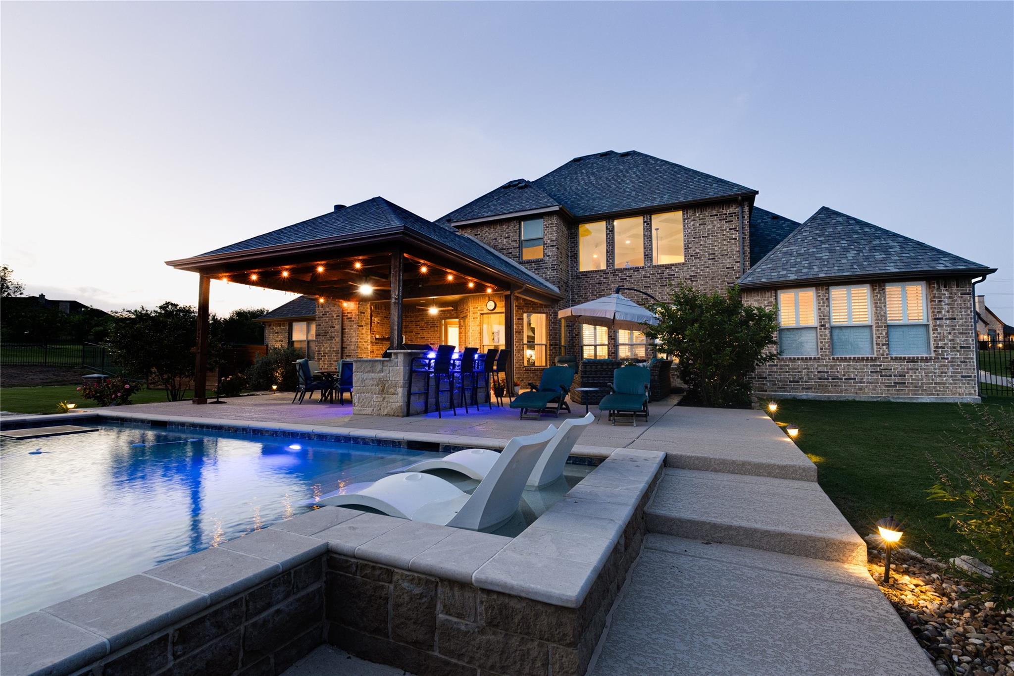 main property photo 30