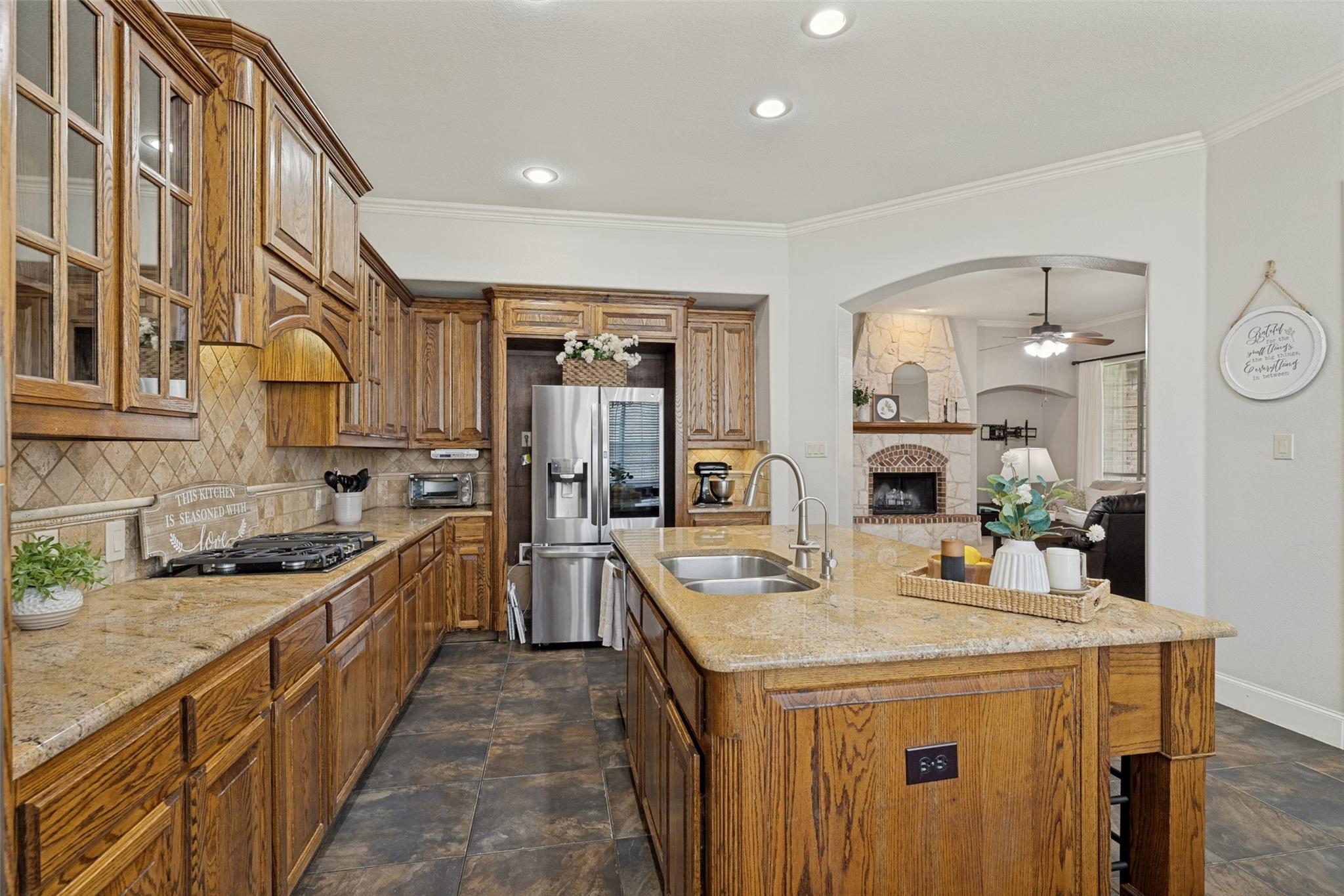main property photo 12