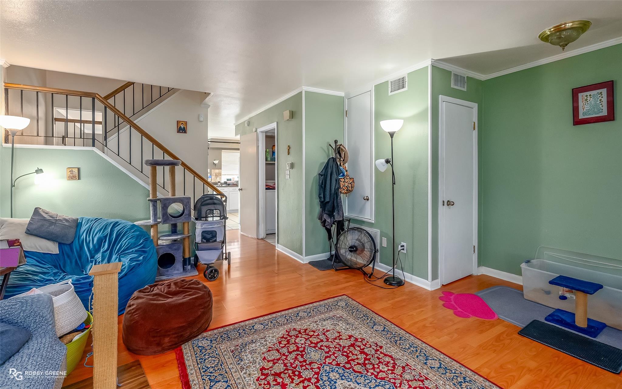 main property photo 4