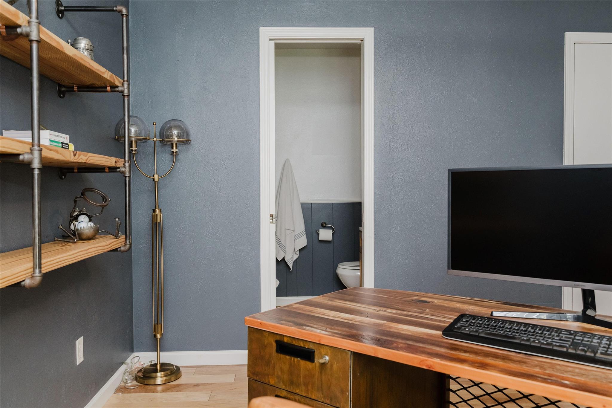 main property photo 13