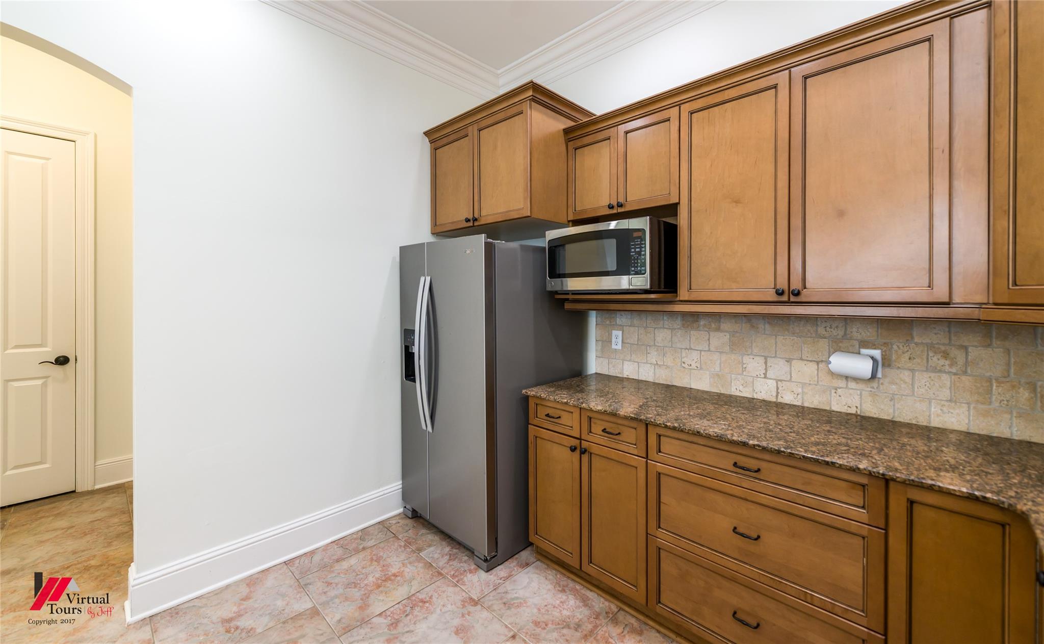 main property photo 15