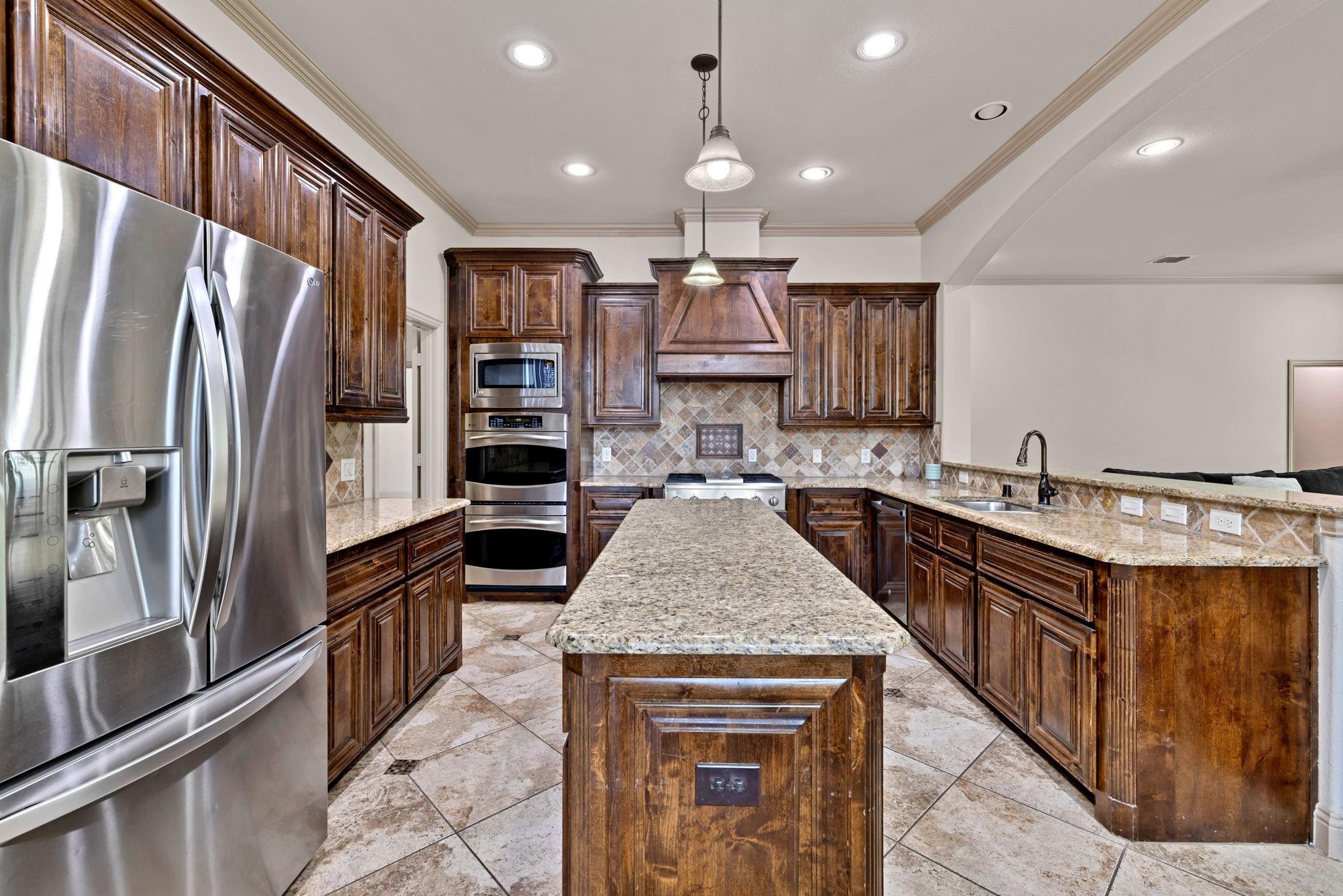 main property photo 13