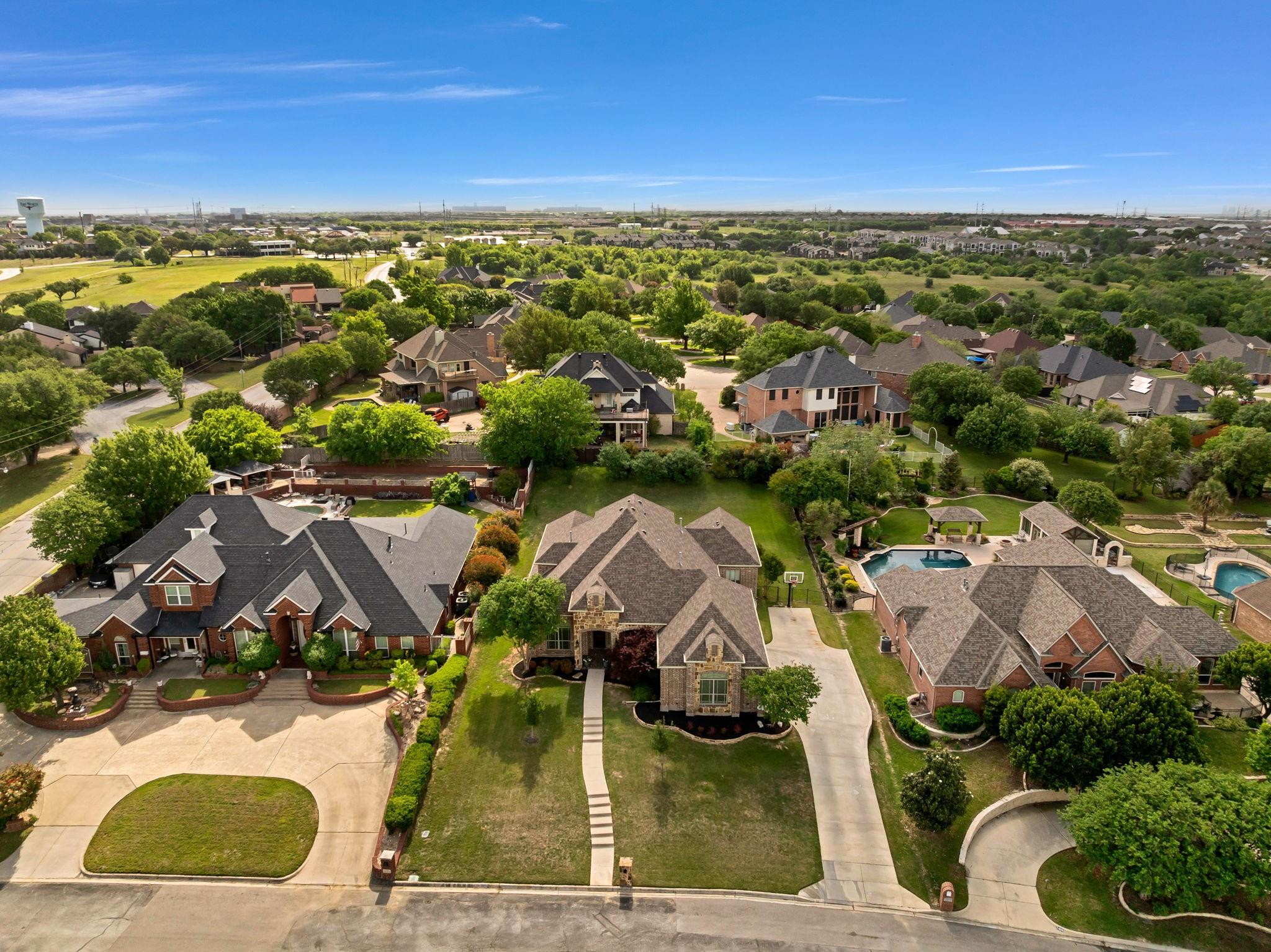 main property photo 30