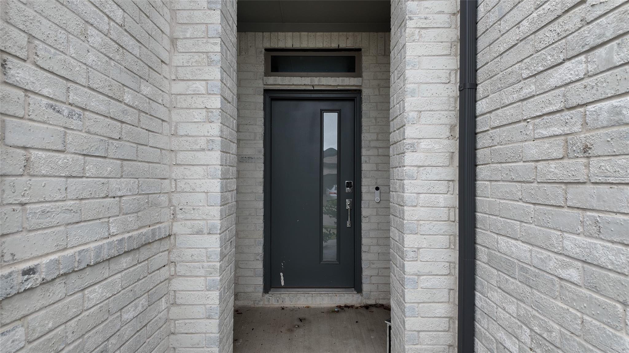 main property photo 31