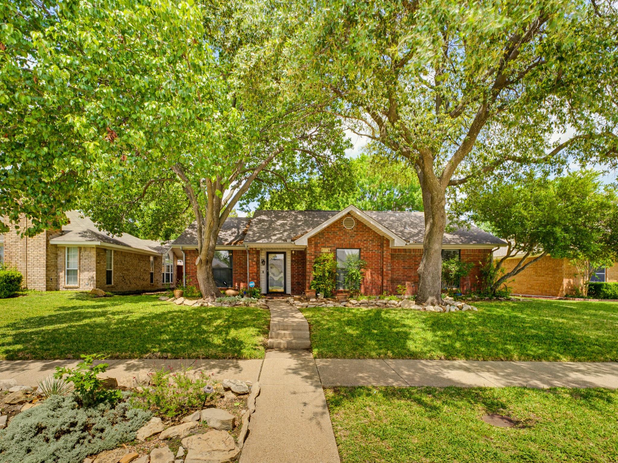 main property photo 24