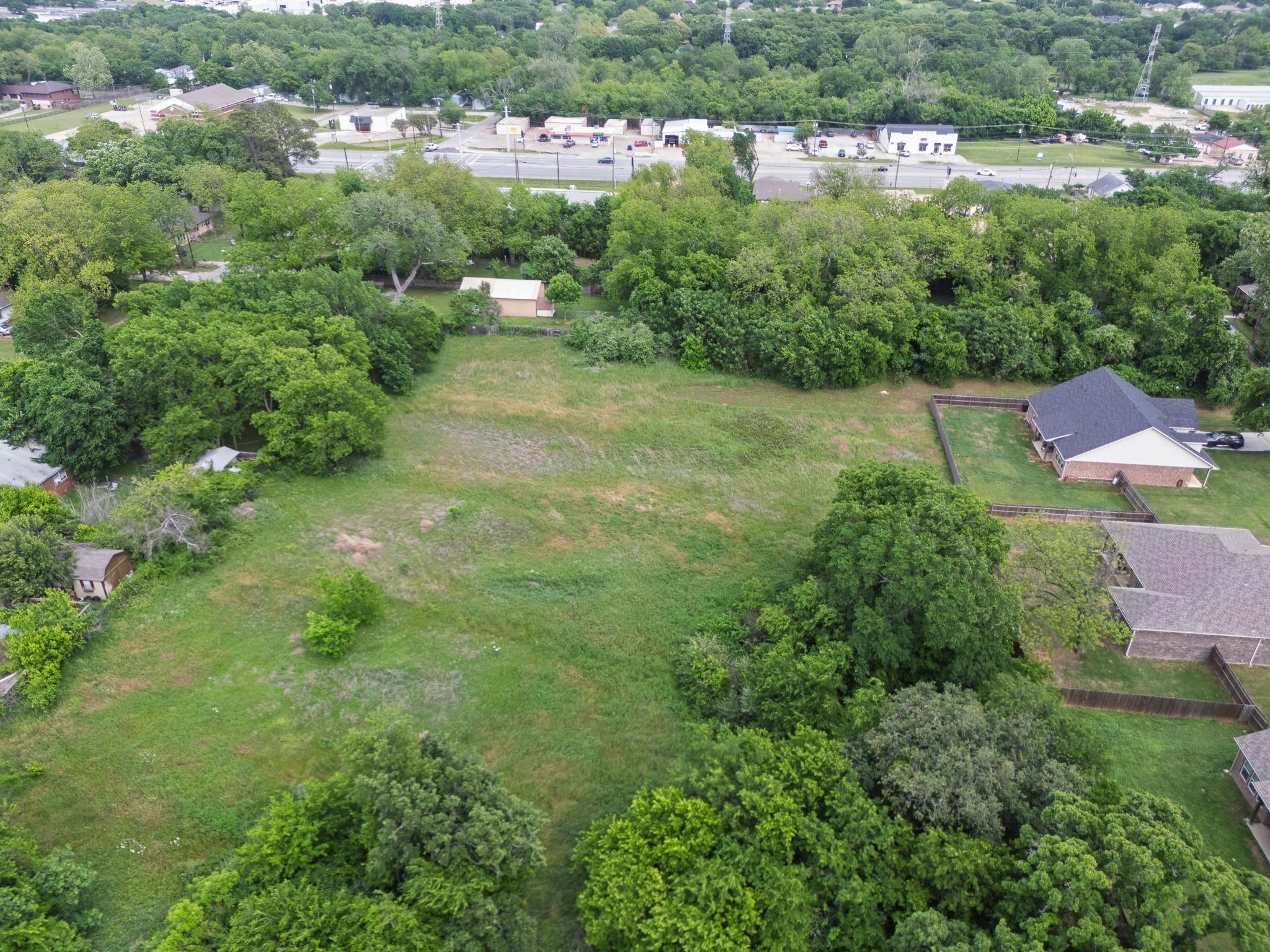 main property photo 9