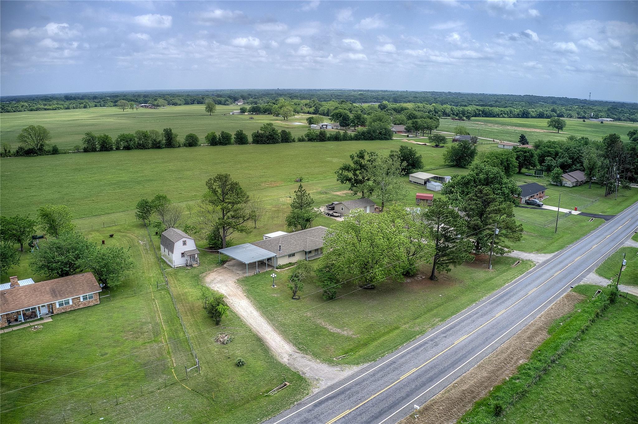 main property photo 37