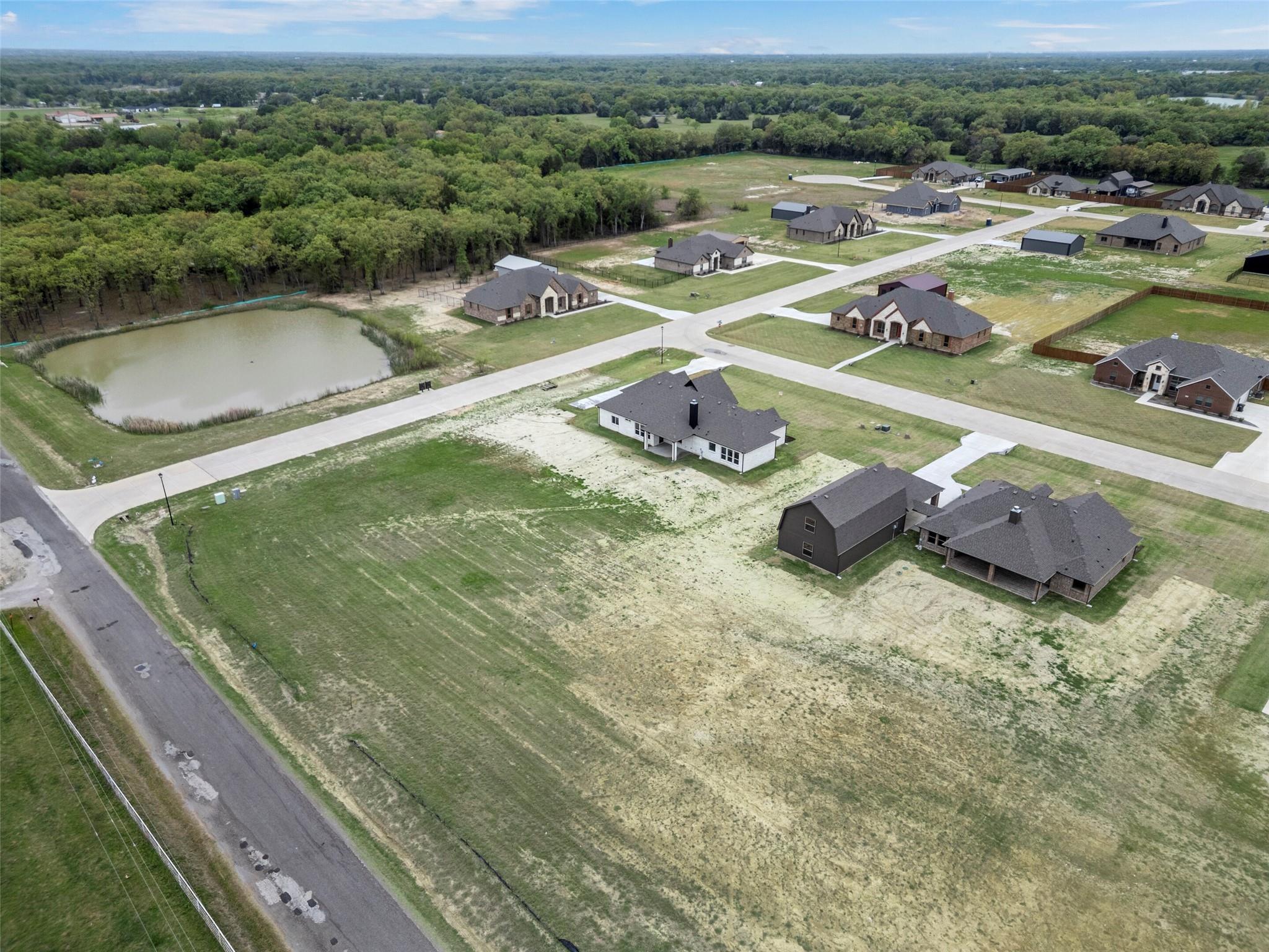 main property photo 32