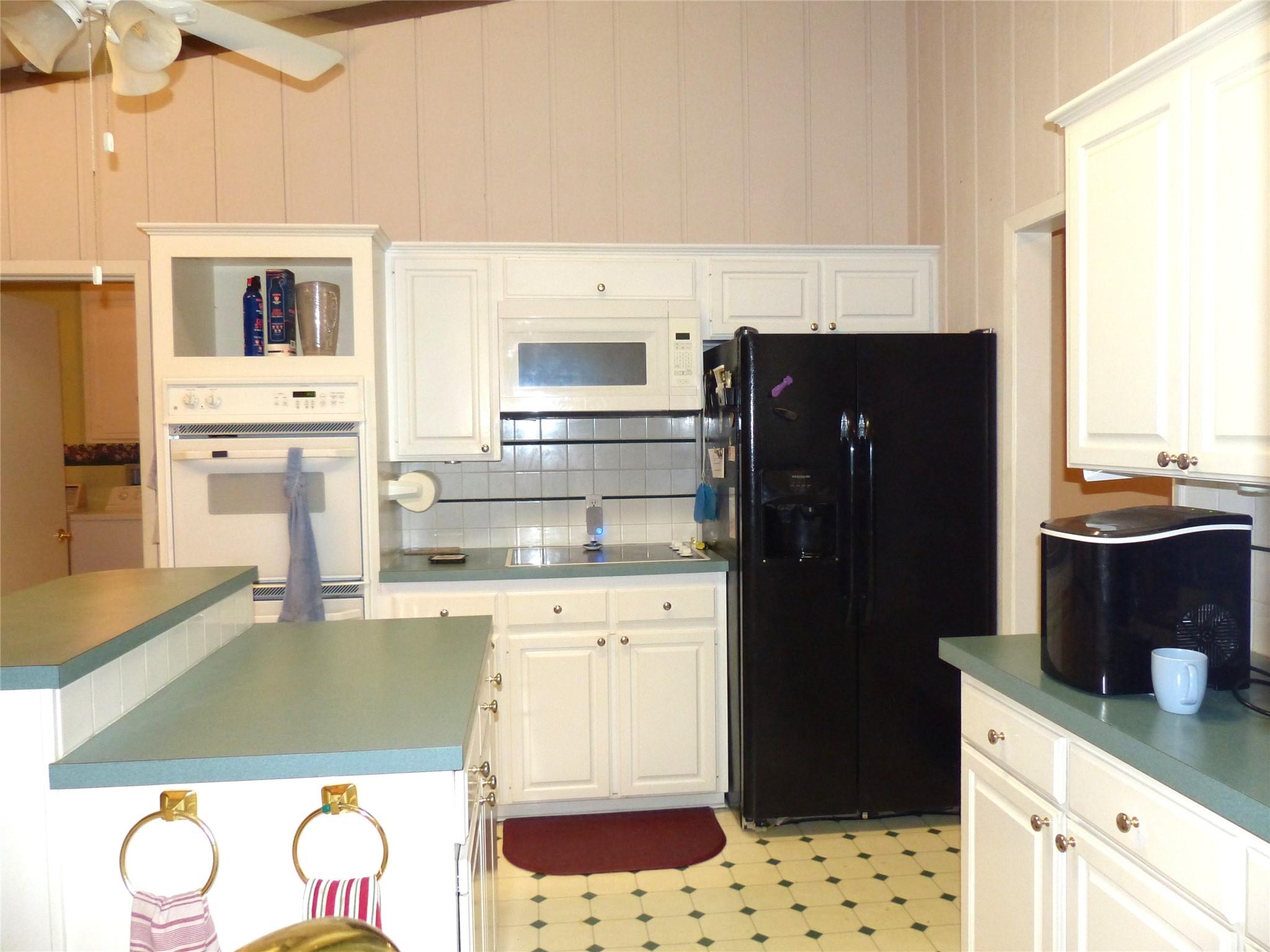 main property photo 17