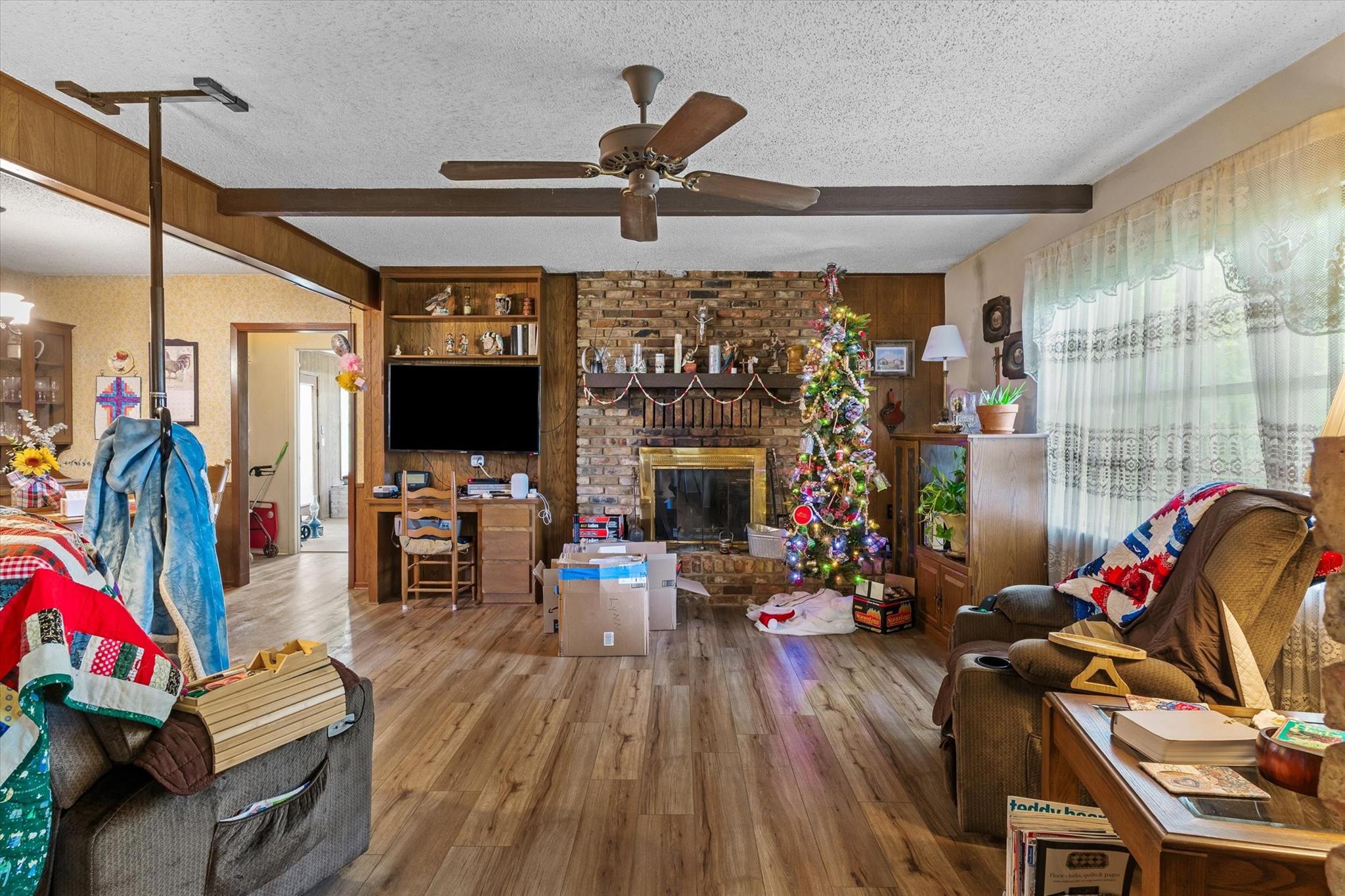 main property photo 19
