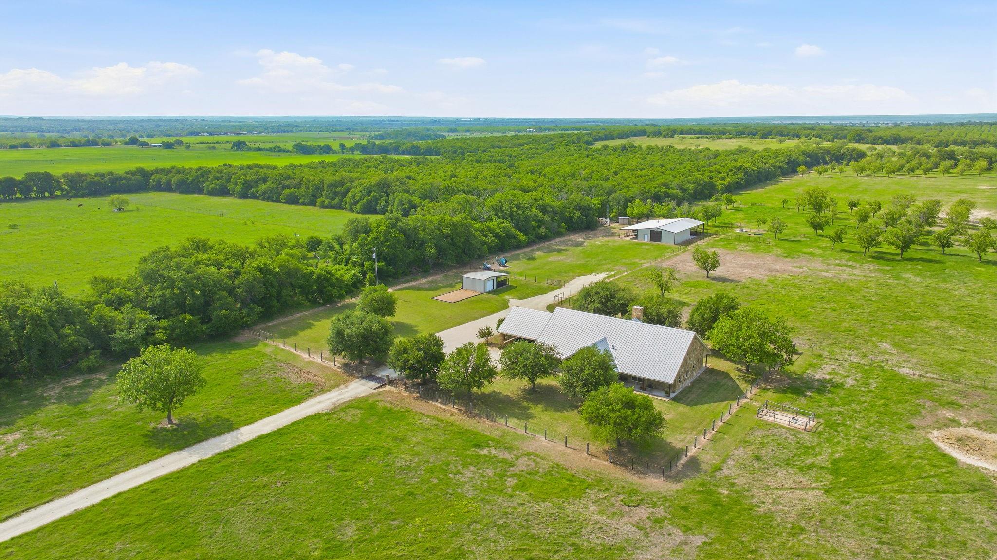 main property photo 33