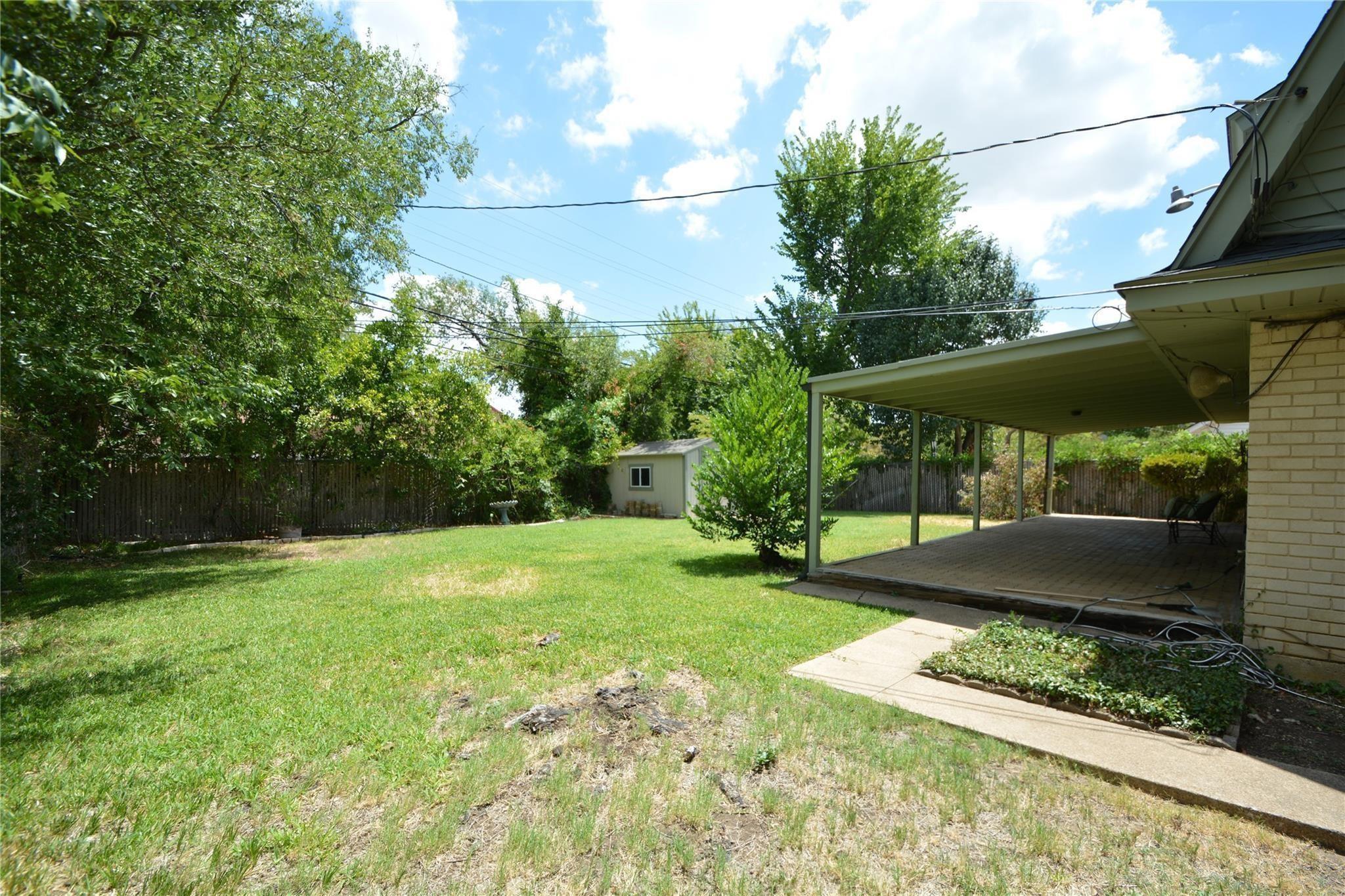 main property photo 14