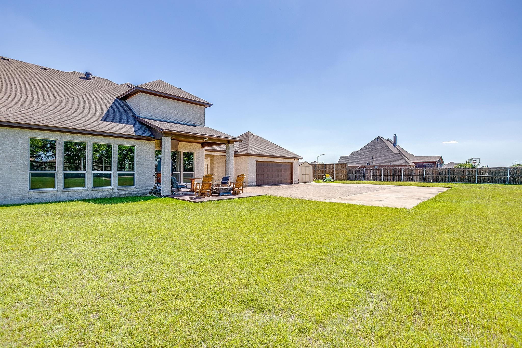 main property photo 34