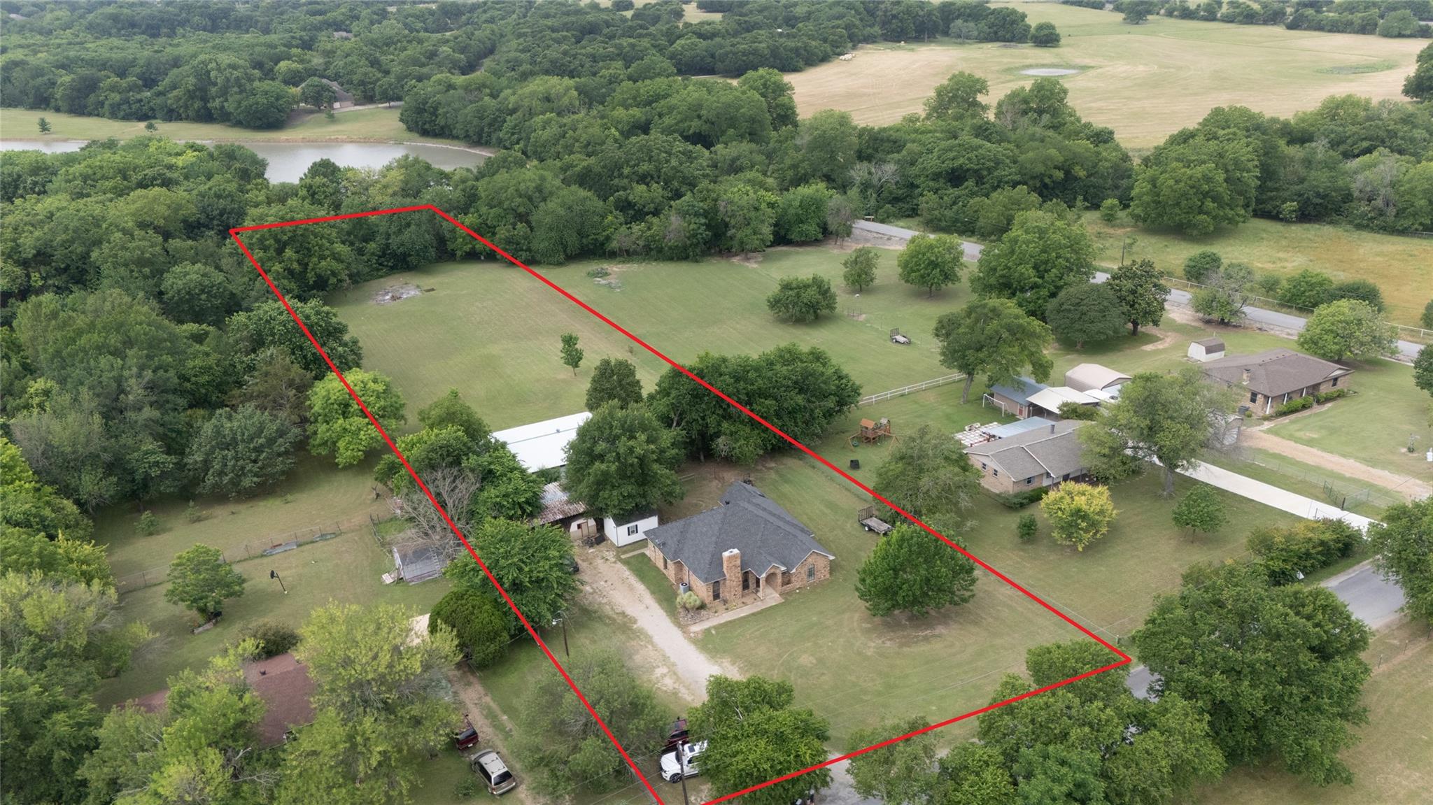 main property photo 4