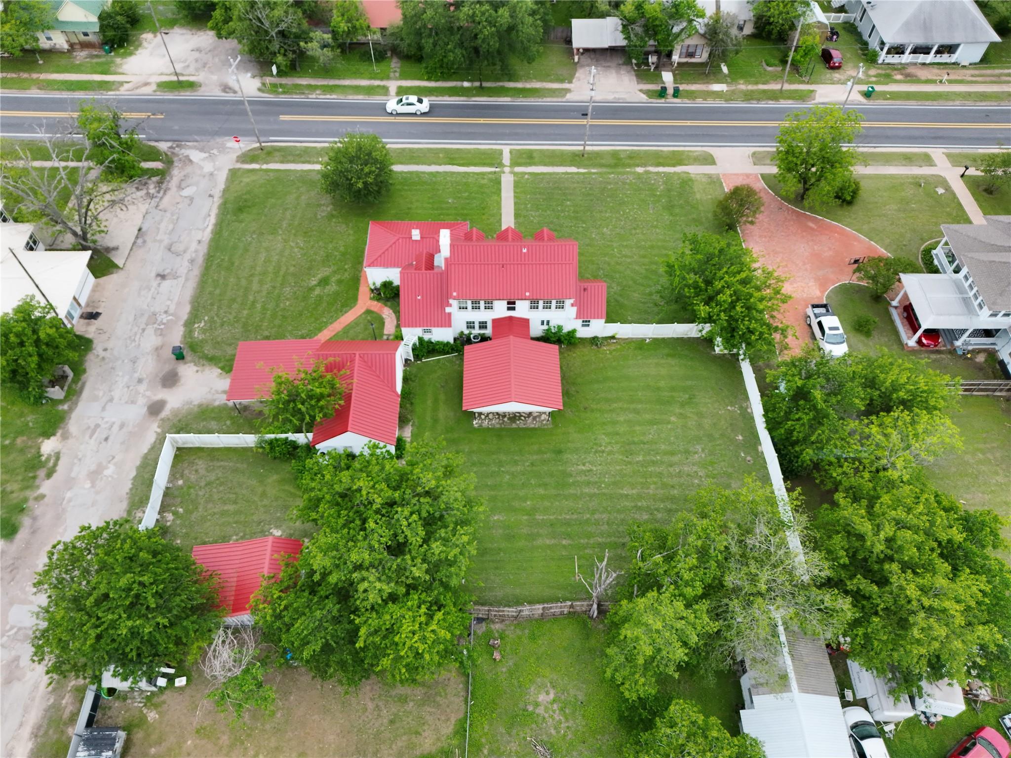 main property photo 10