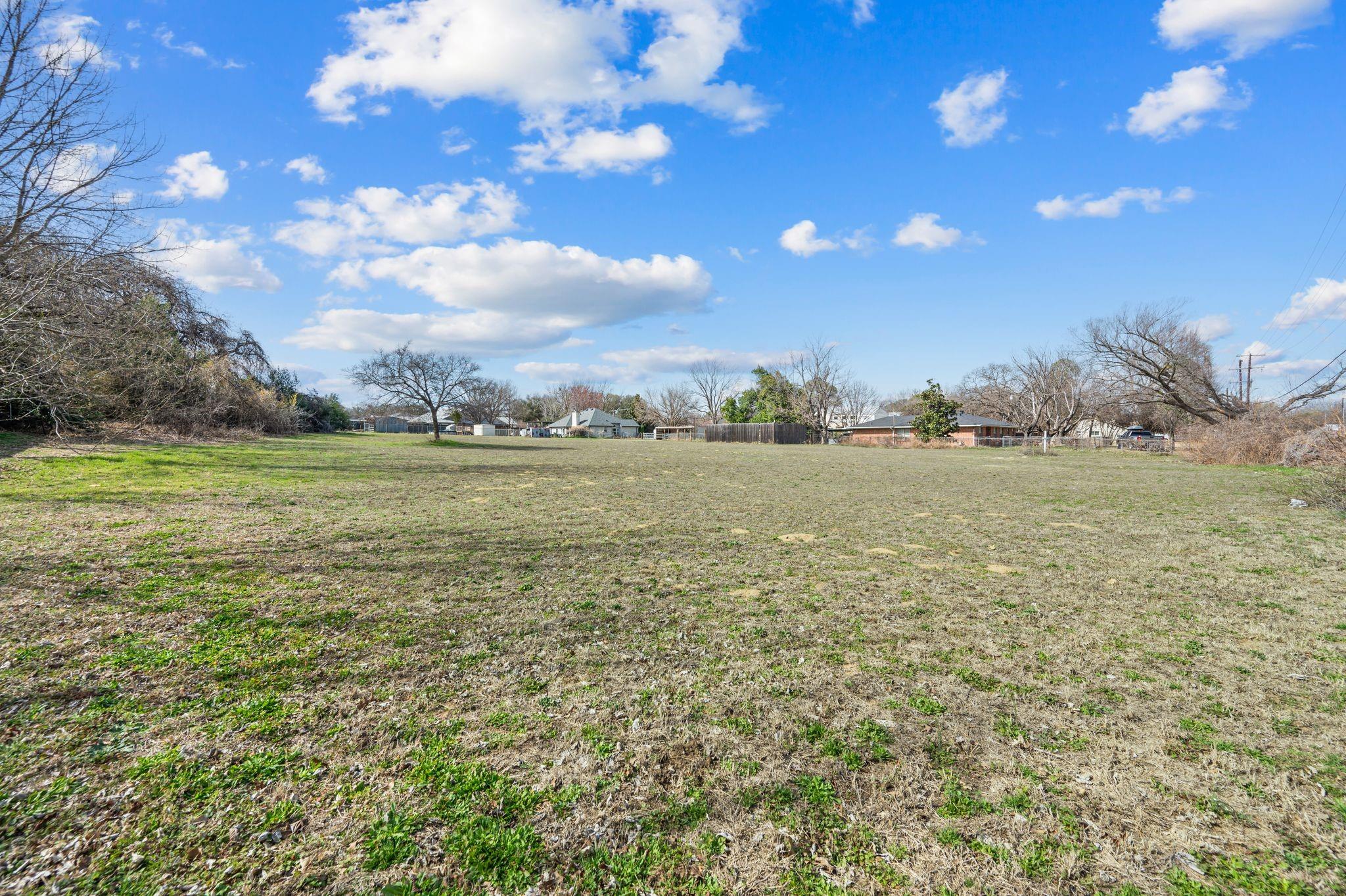 main property photo 14