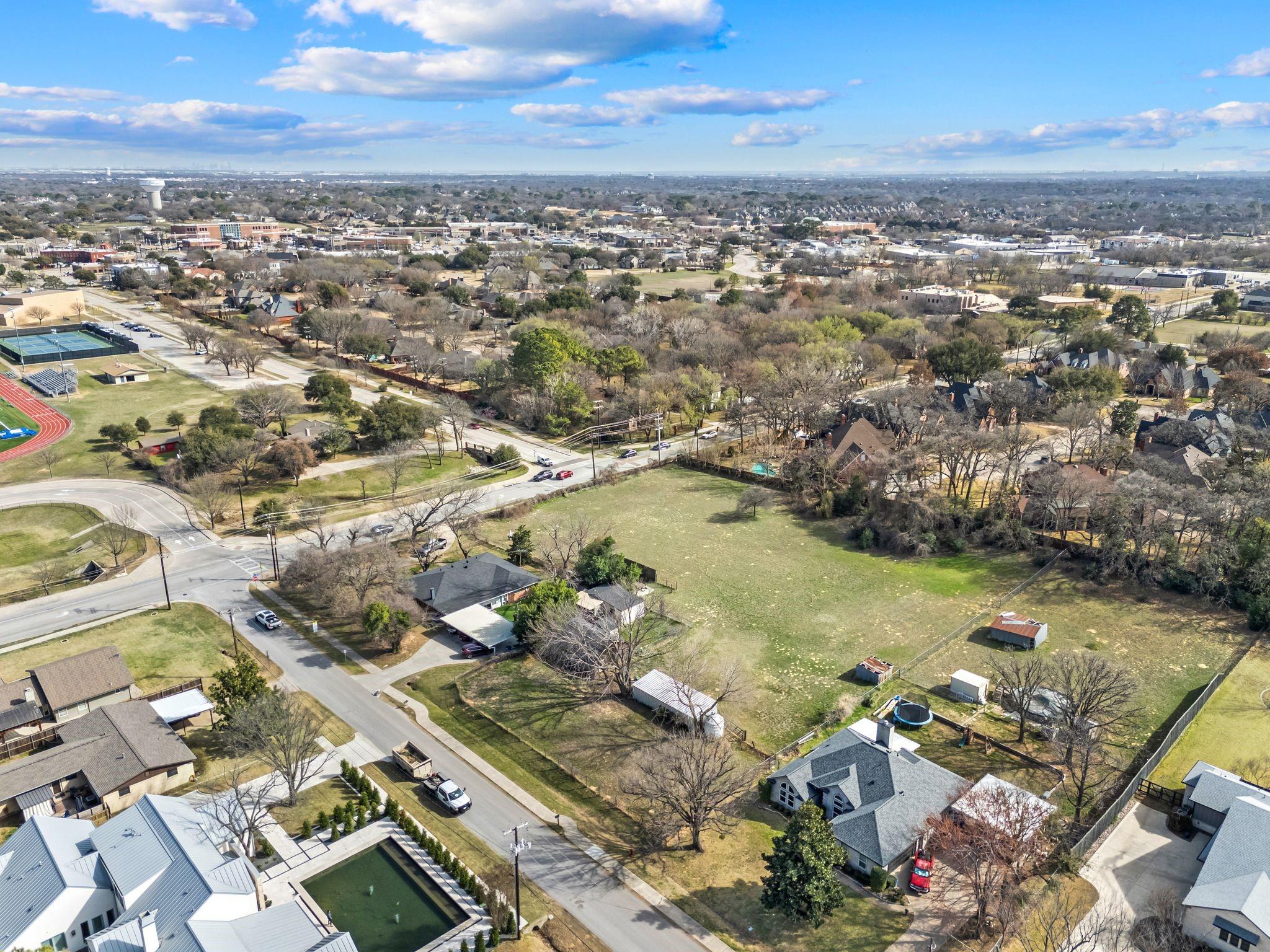 main property photo 23