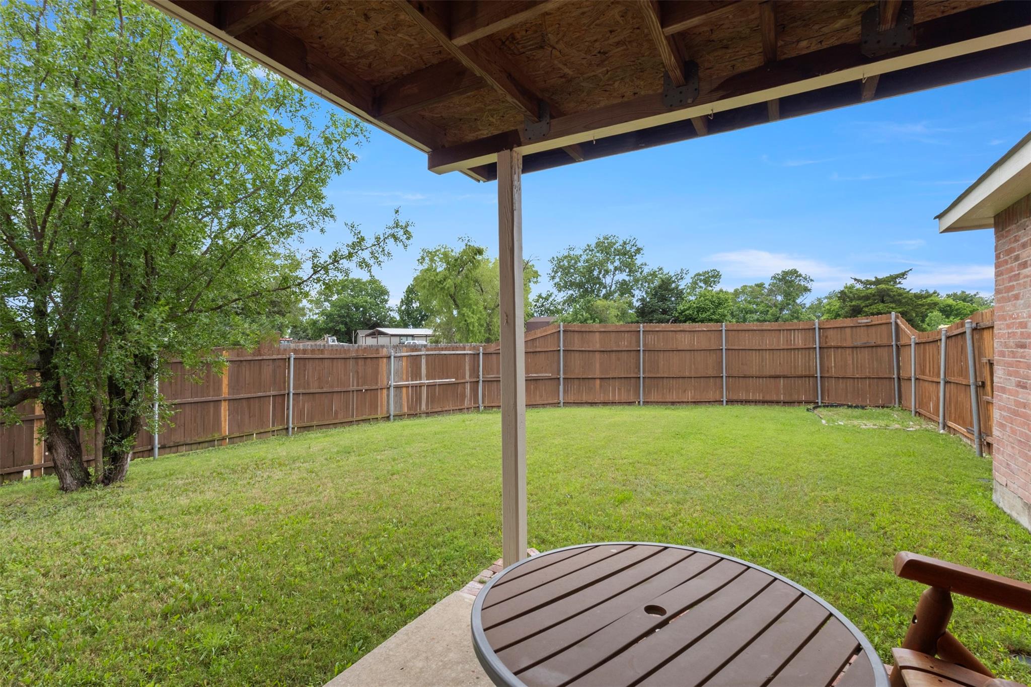 main property photo 23