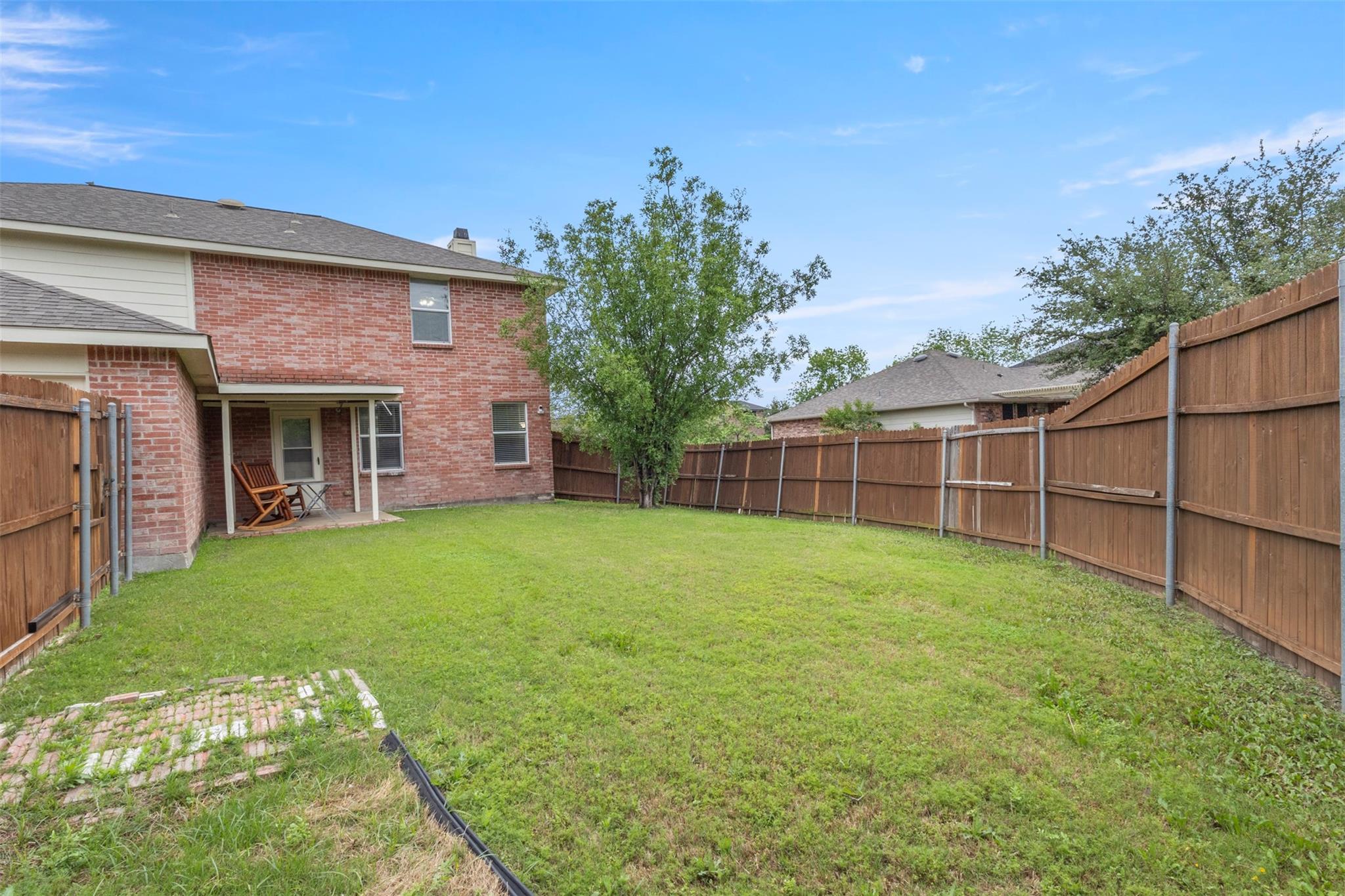 main property photo 24