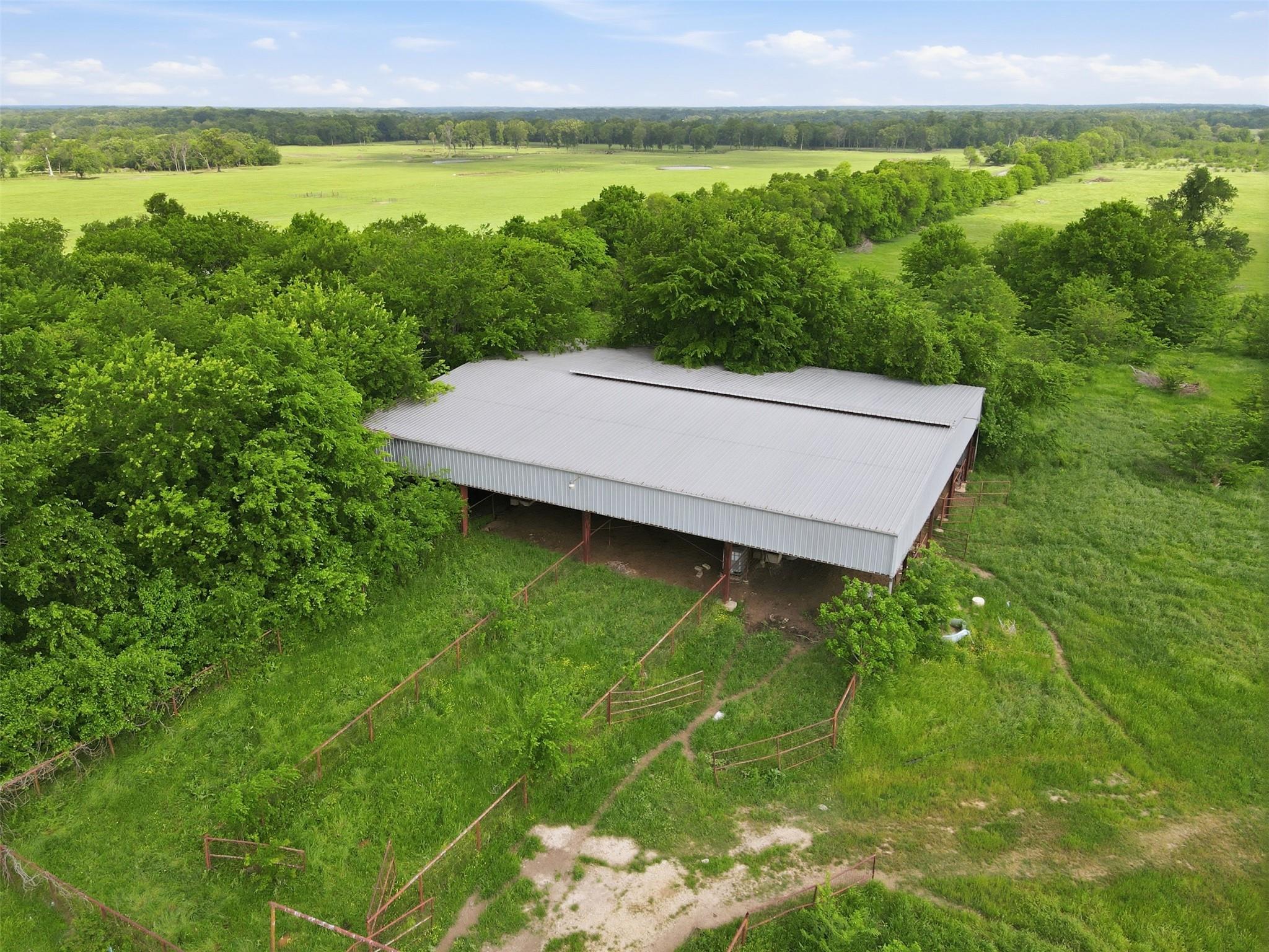 main property photo 15