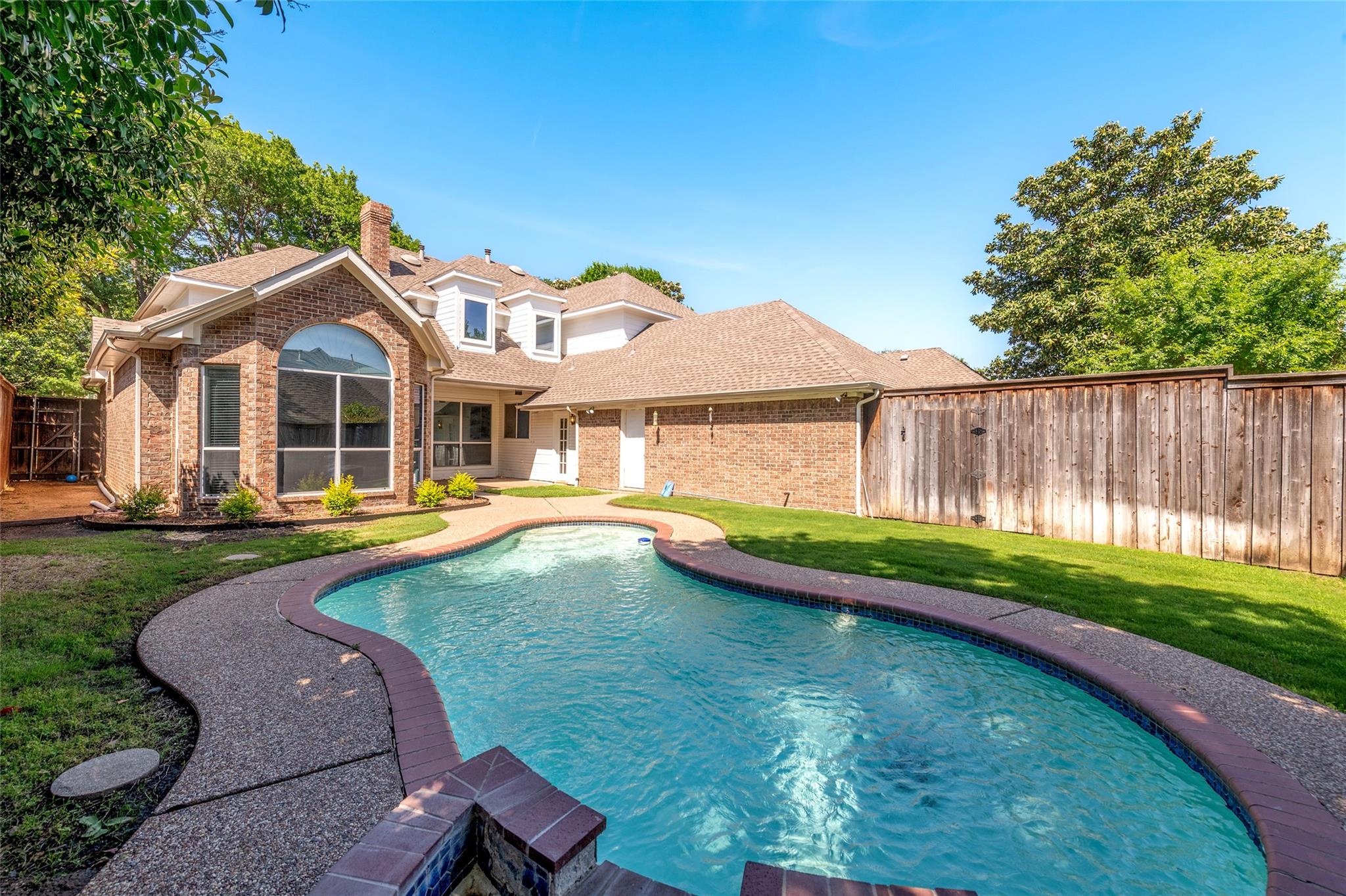 main property photo 35