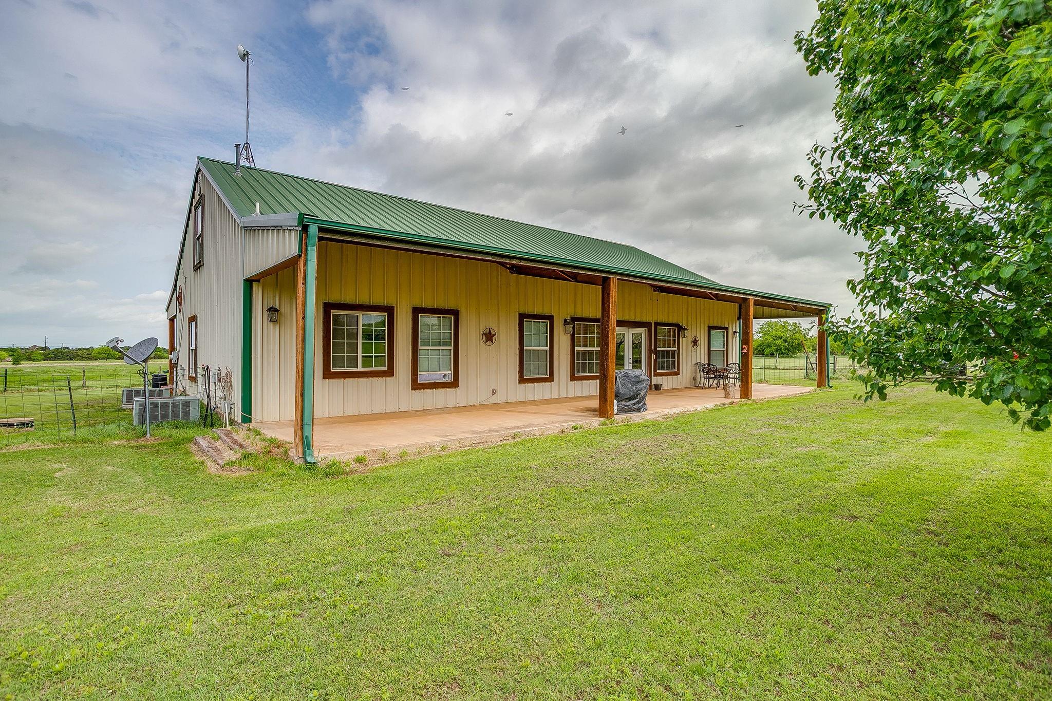 main property photo 15