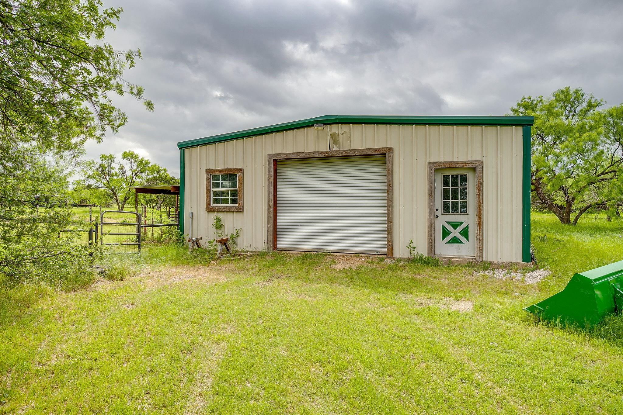 main property photo 17