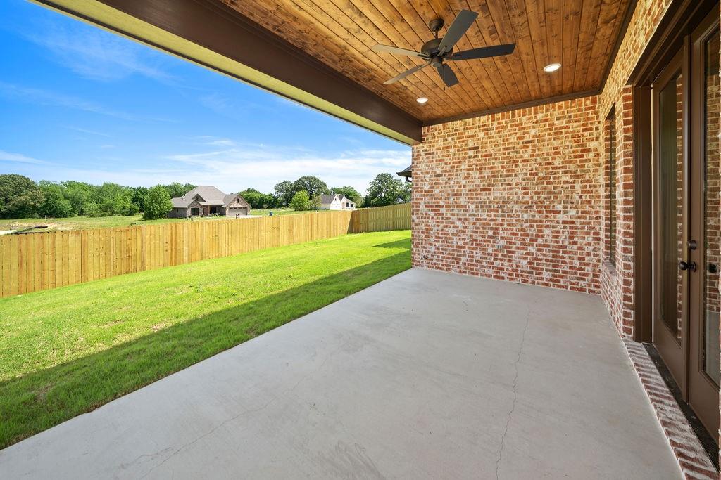 main property photo 32