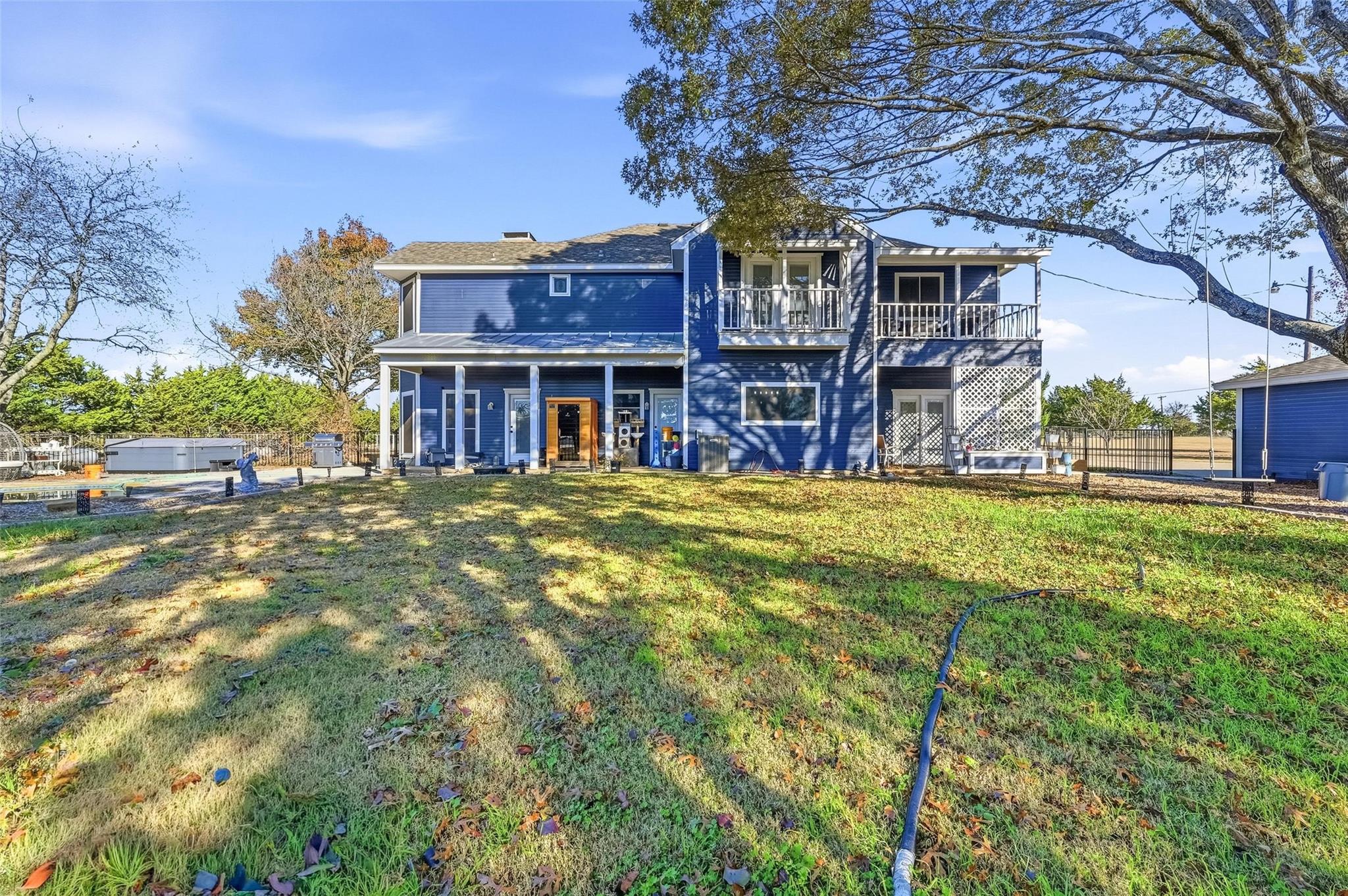 main property photo 28